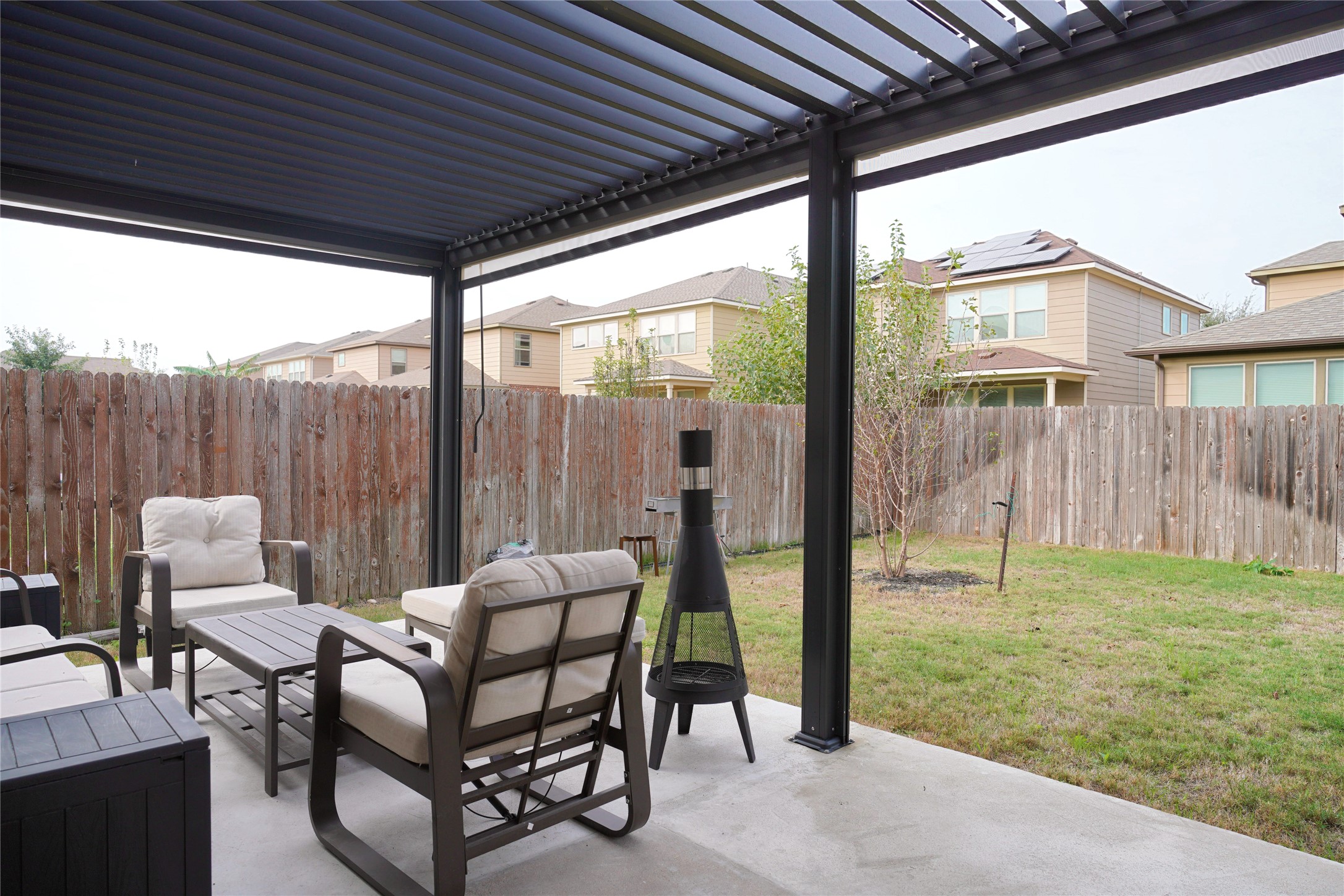 main property photo 14
