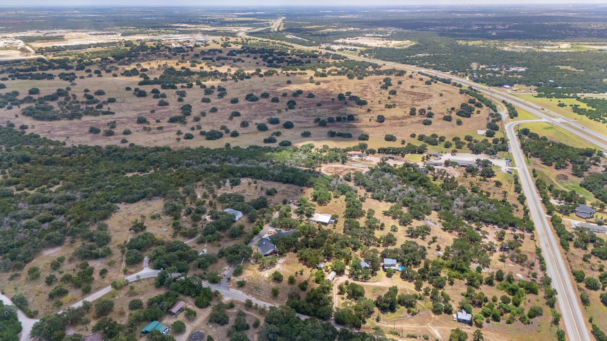 main property photo 19