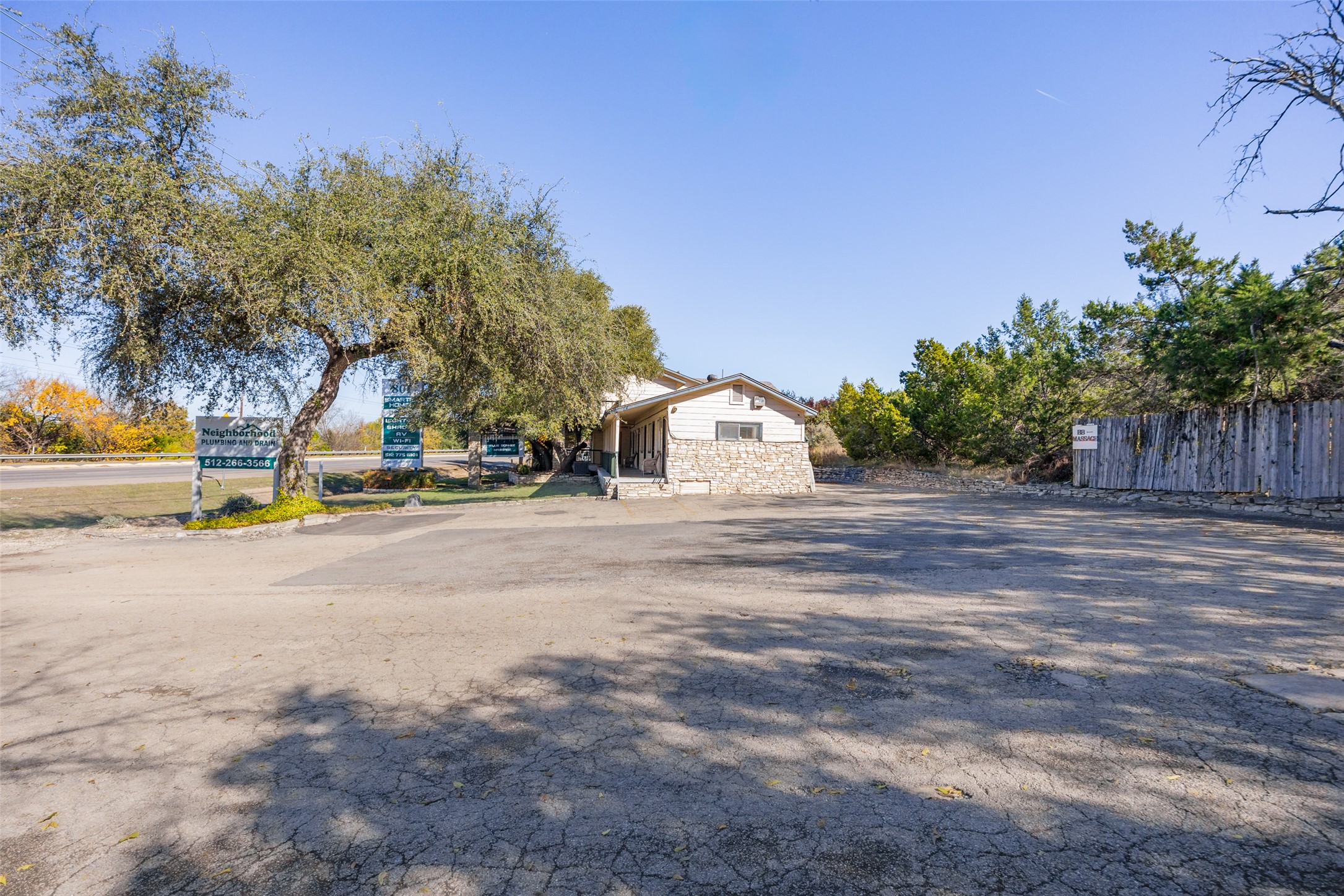 main property photo 7