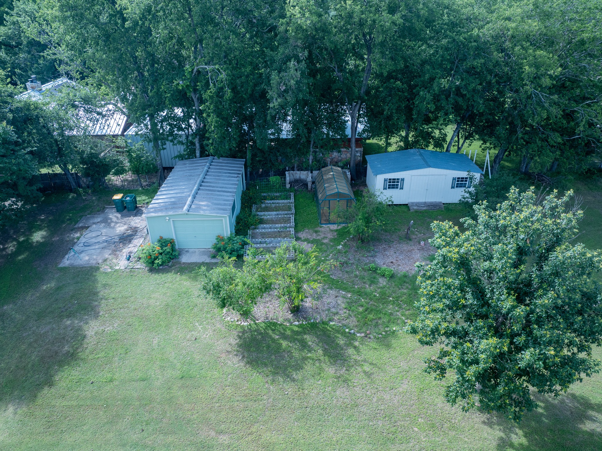 main property photo 27