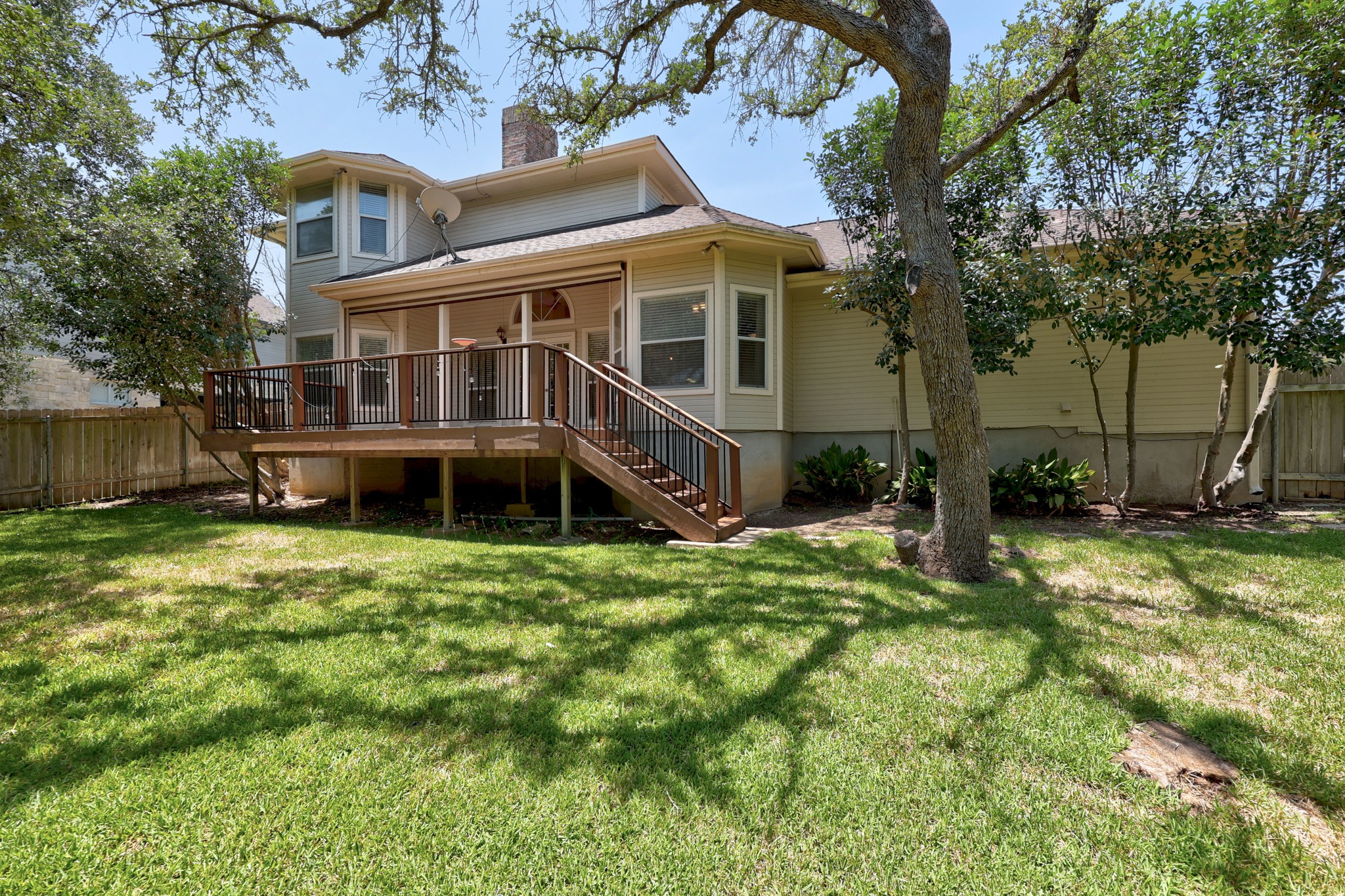 main property photo 36