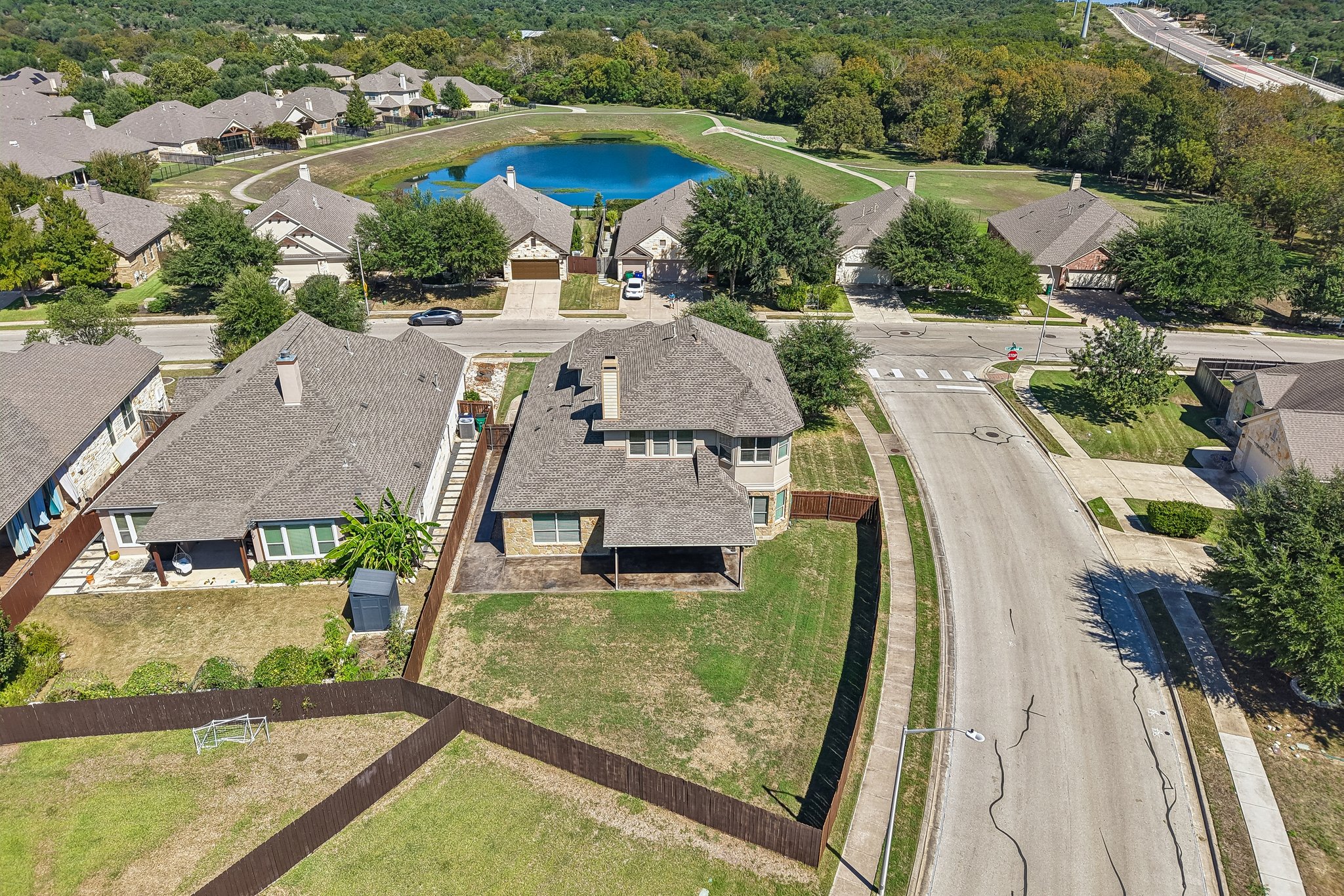 main property photo 34