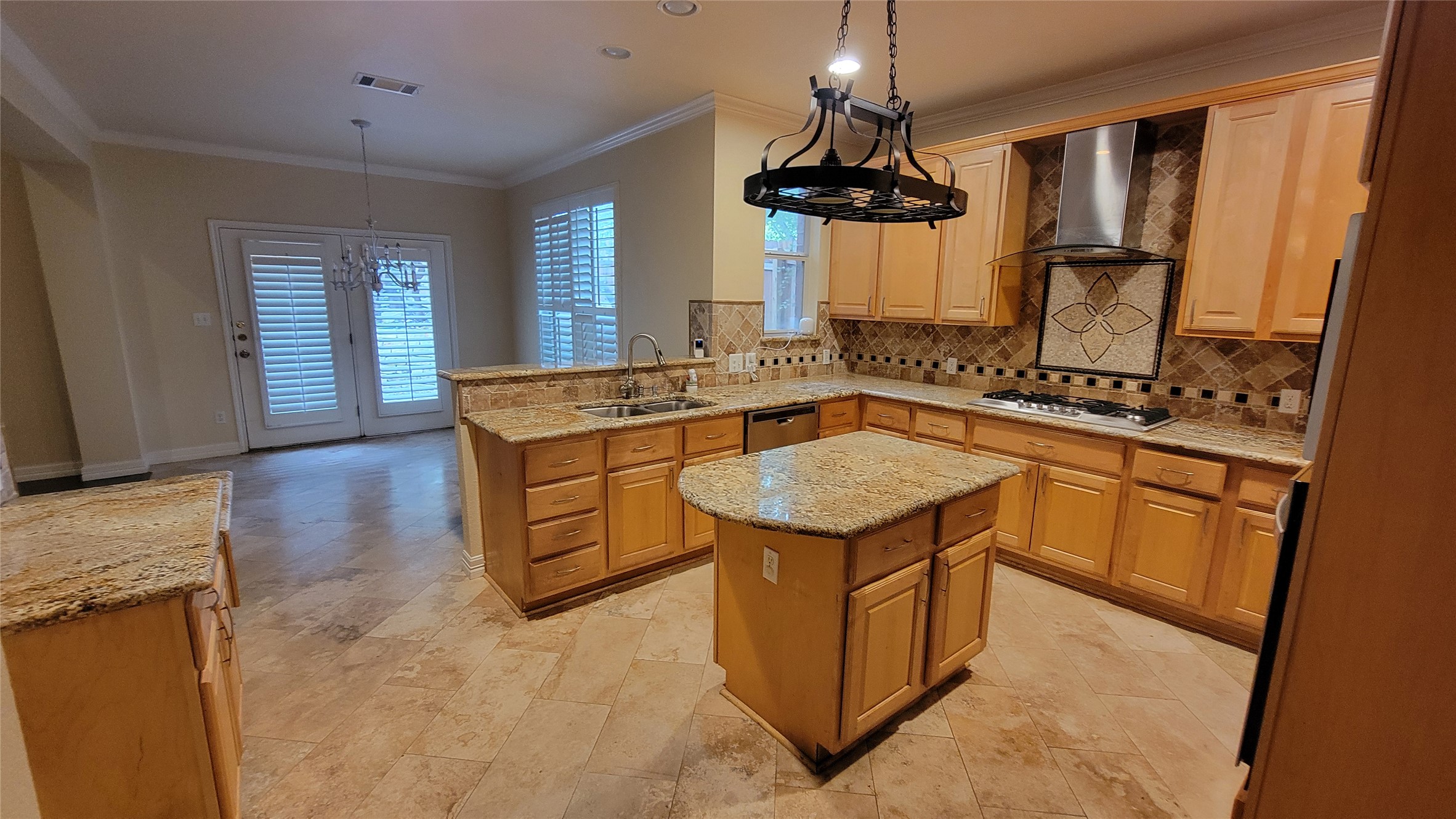 main property photo 15