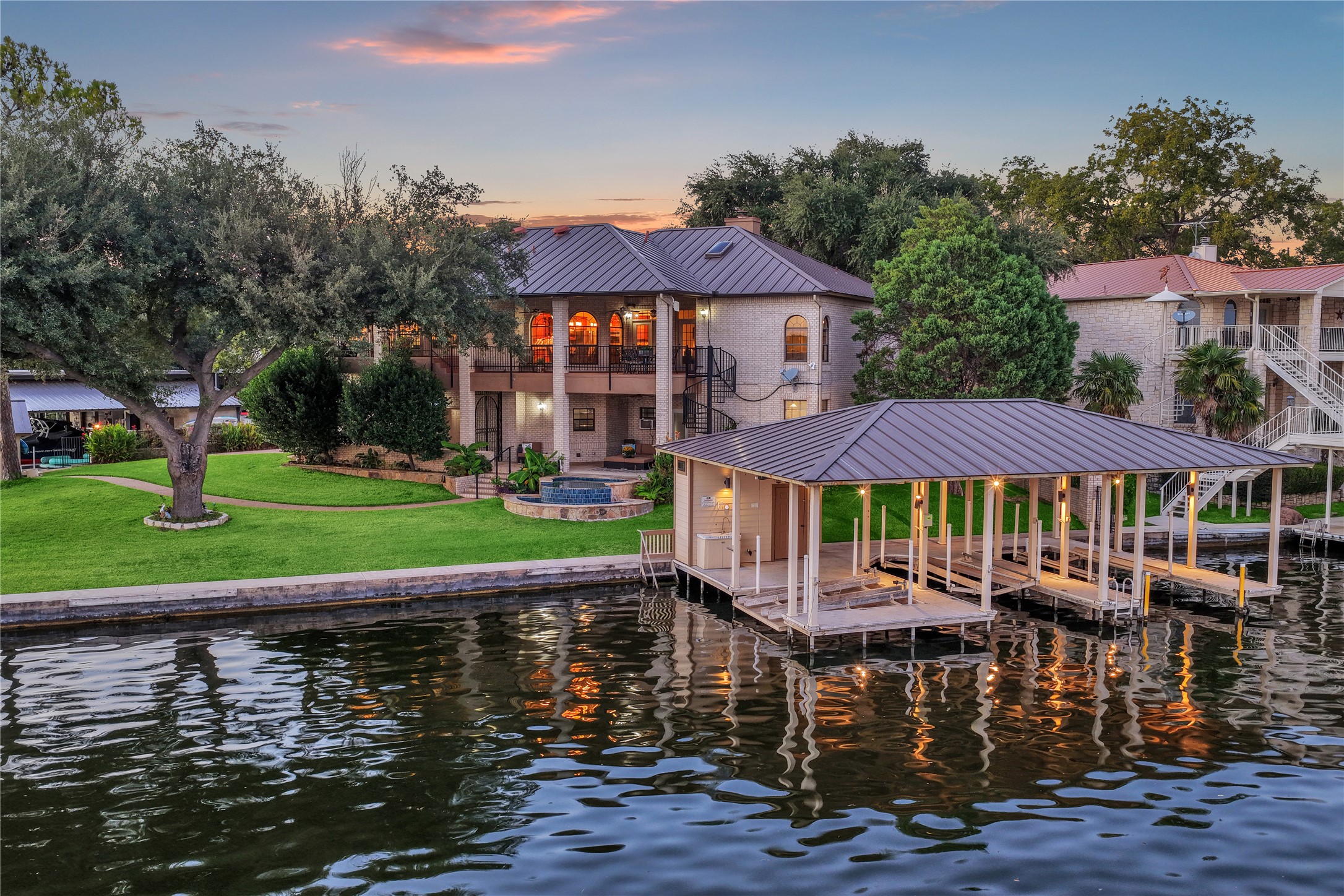 main property photo 39