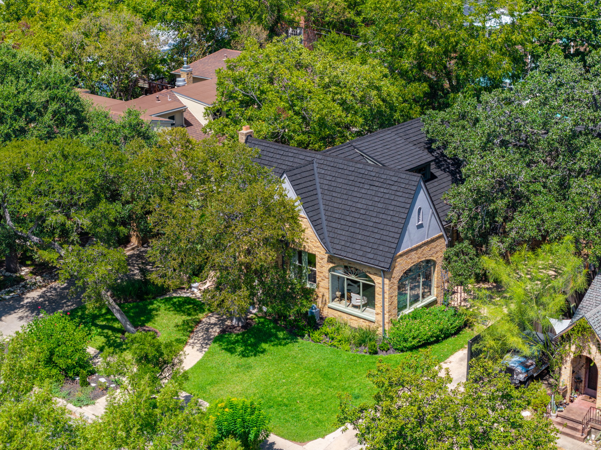 main property photo 39