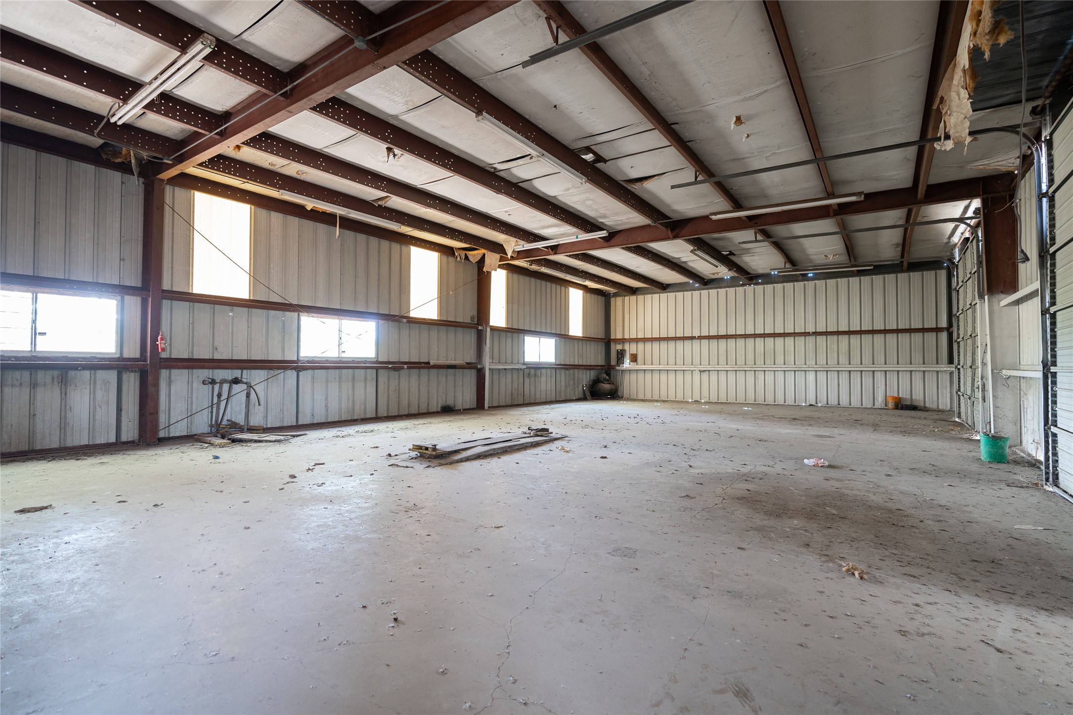 main property photo 12