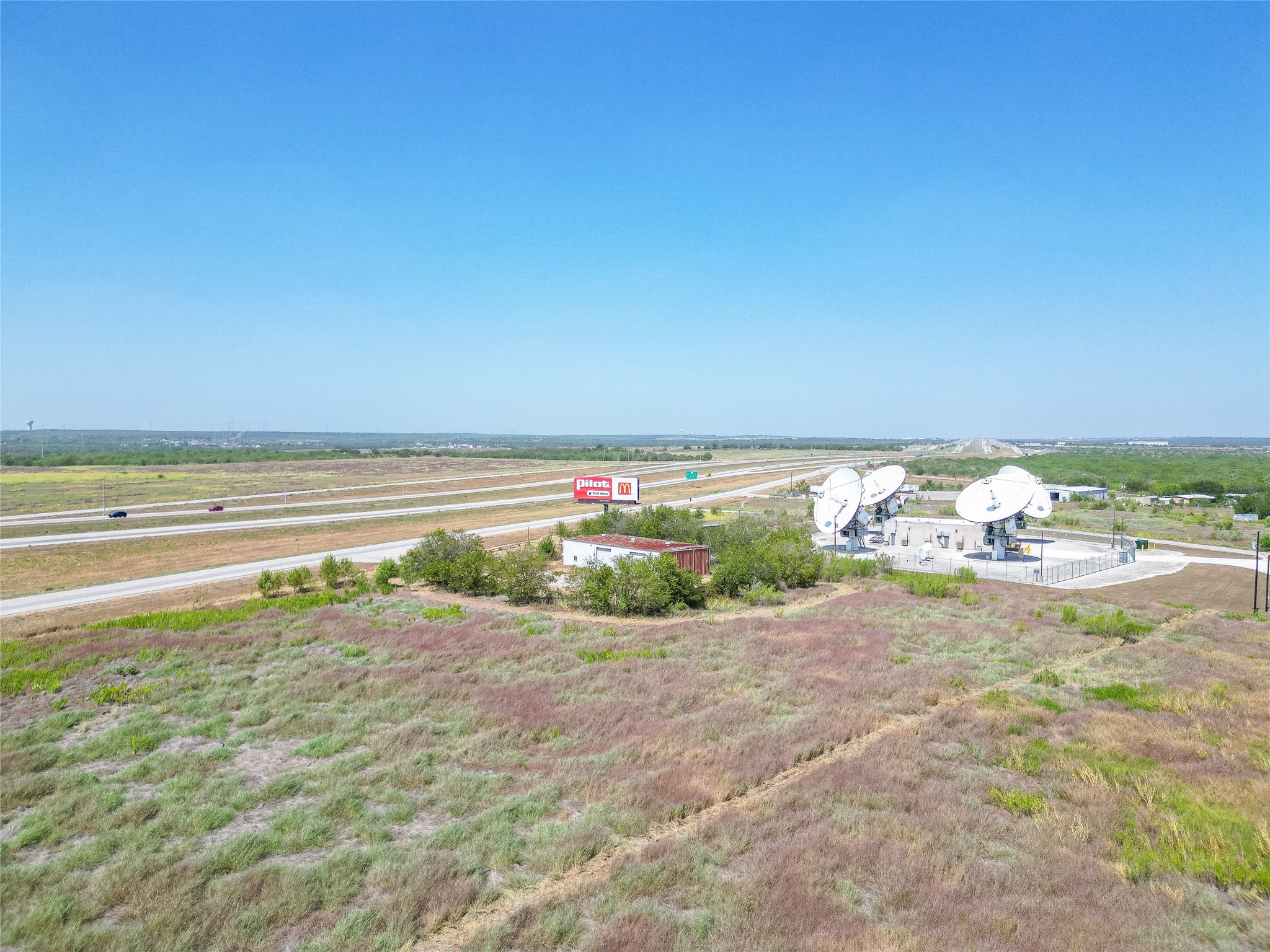 main property photo 6