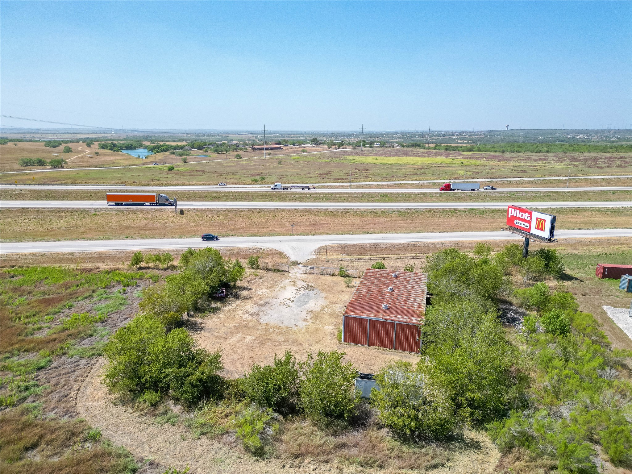 main property photo 7