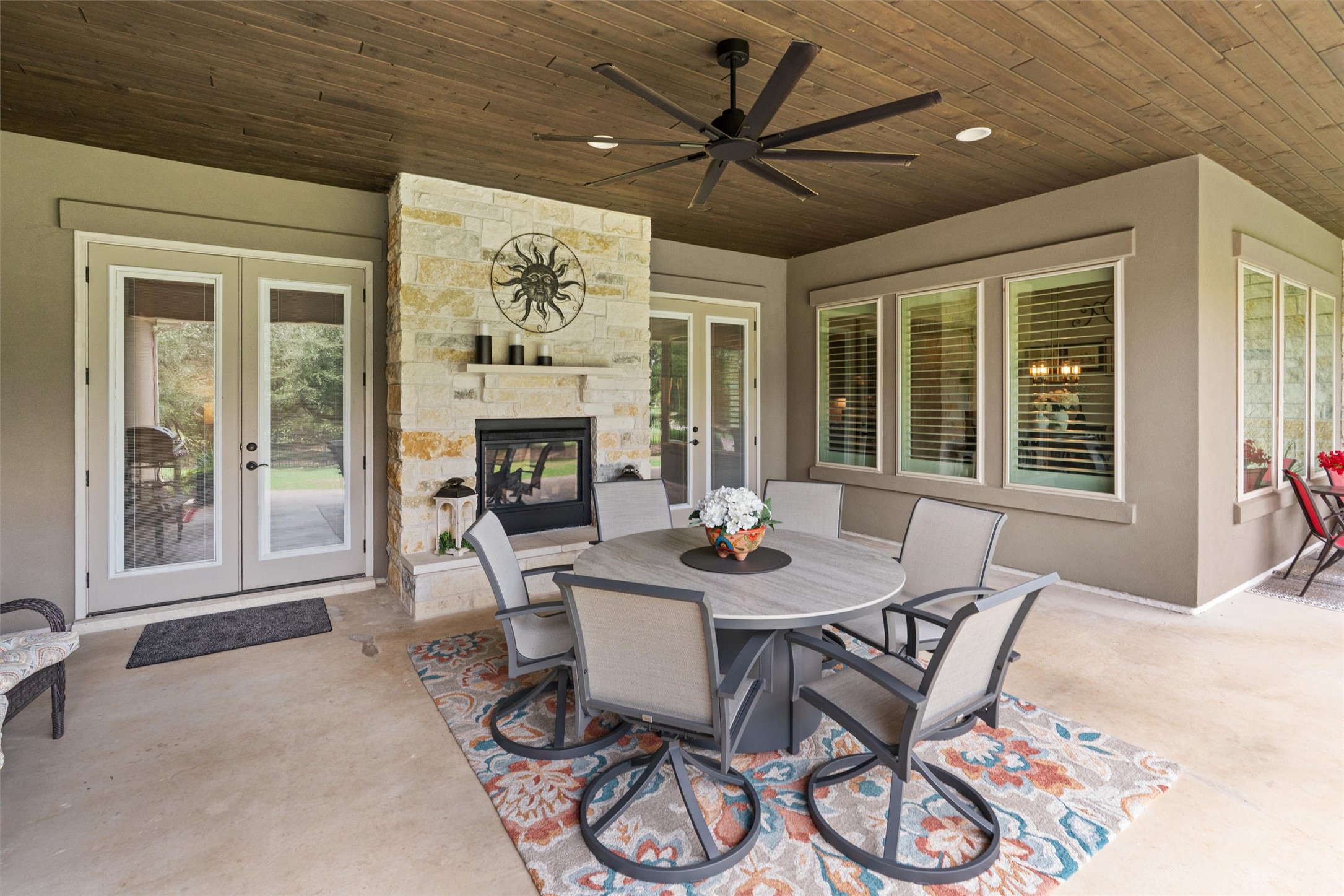 main property photo 31