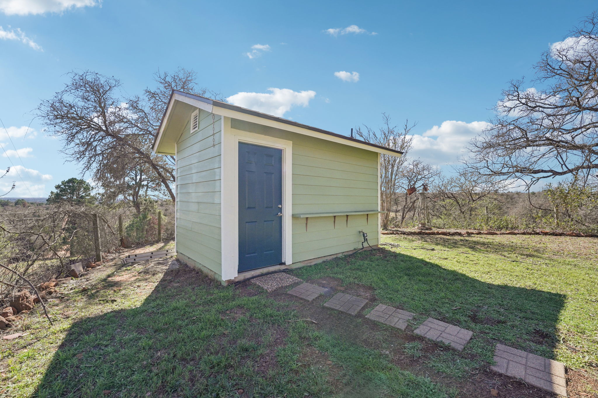 main property photo 36
