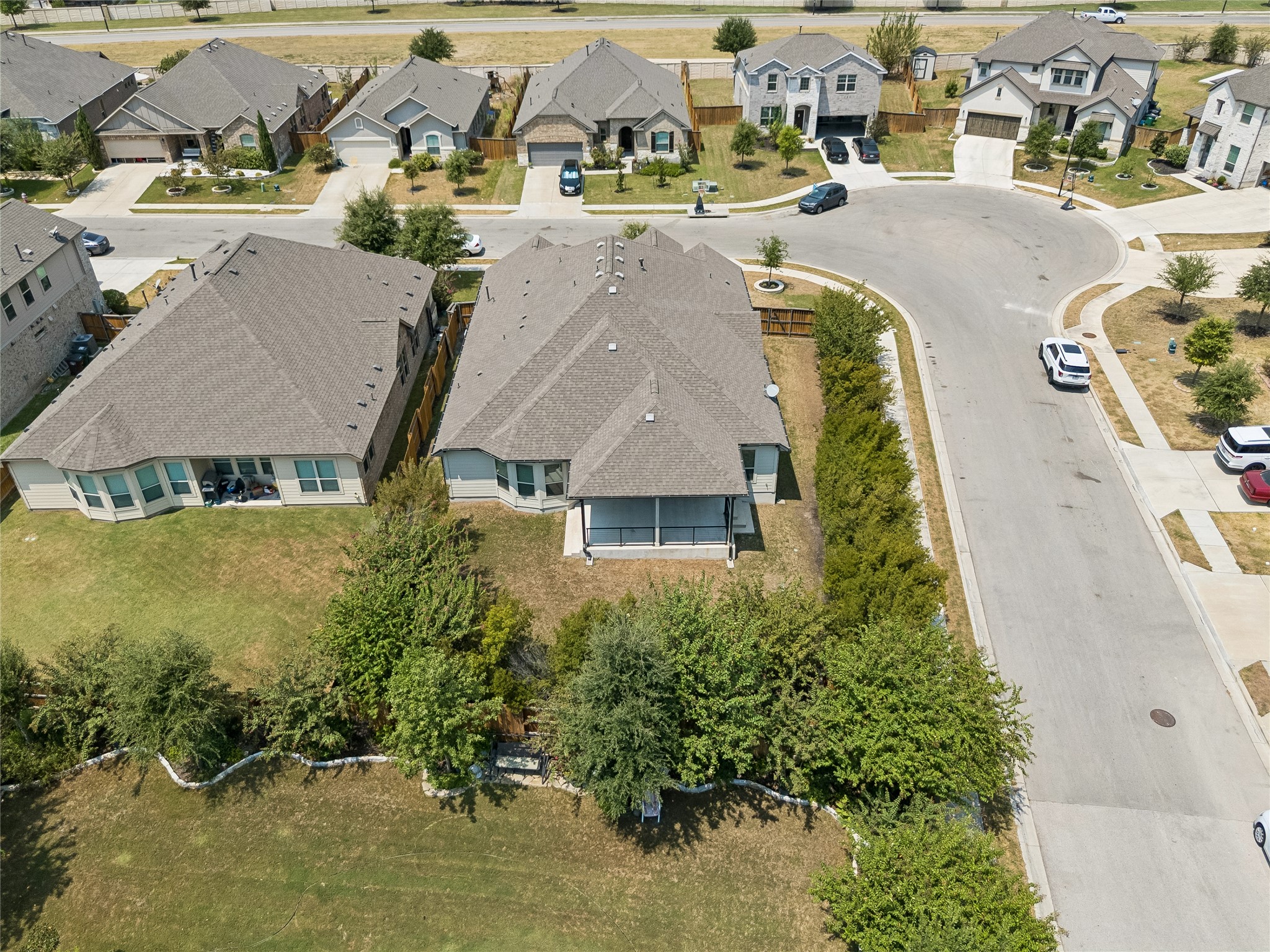 main property photo 34