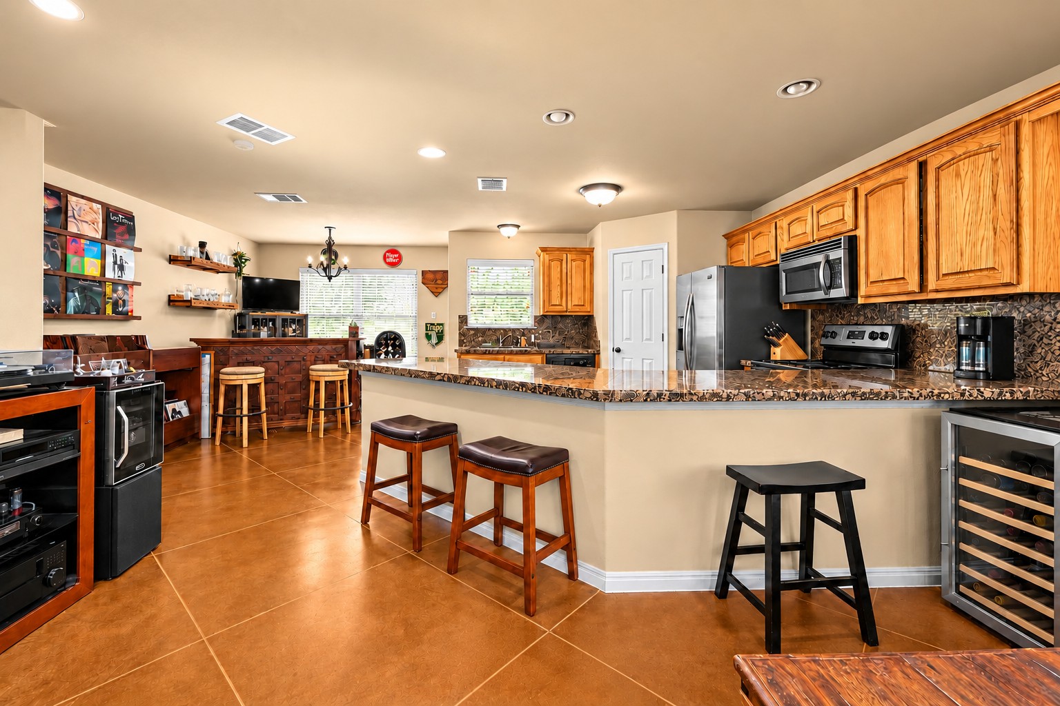 main property photo 19