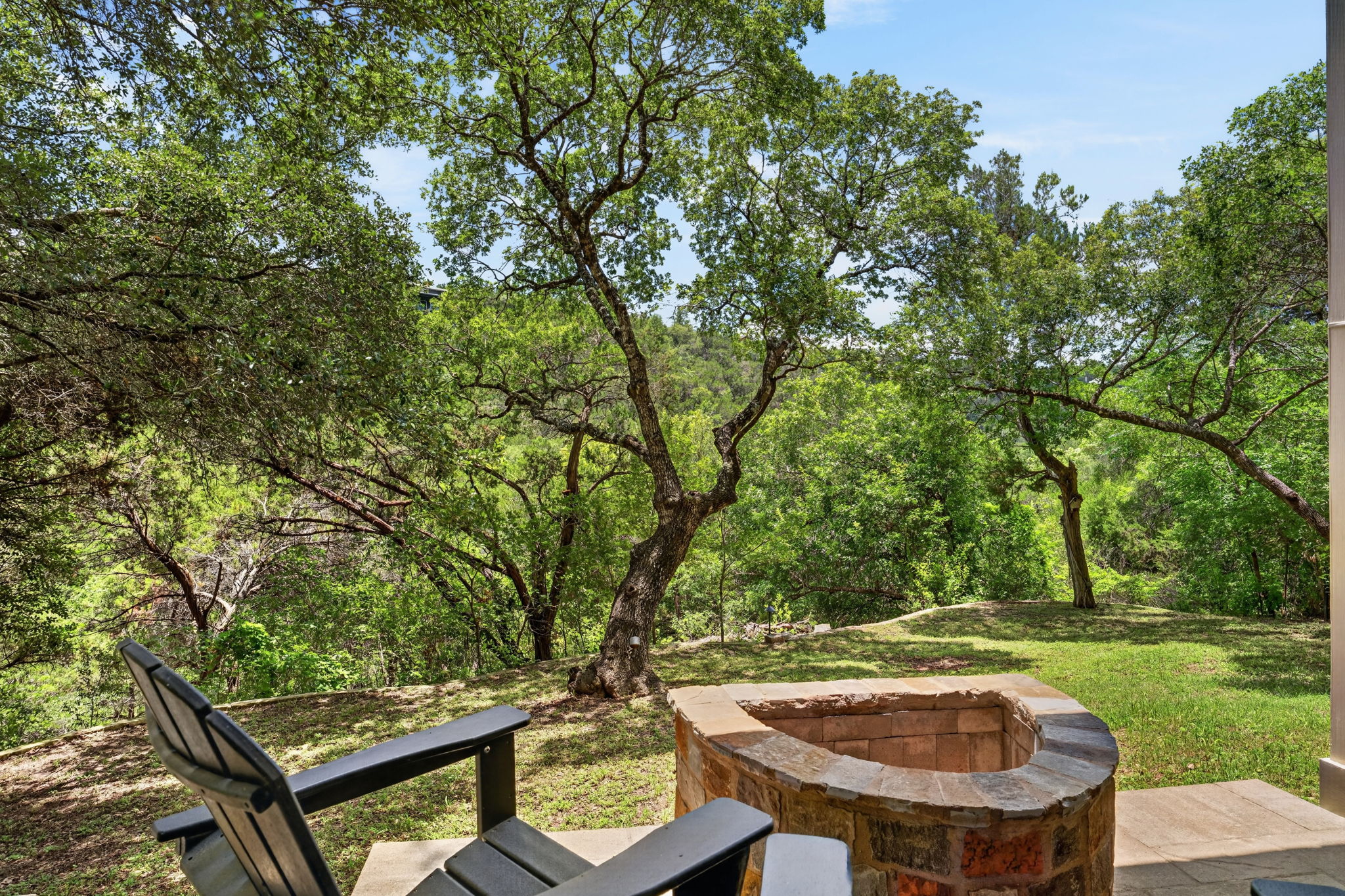 main property photo 29
