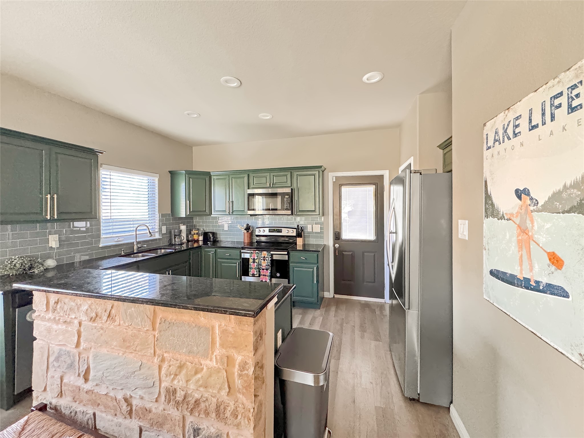 main property photo 17
