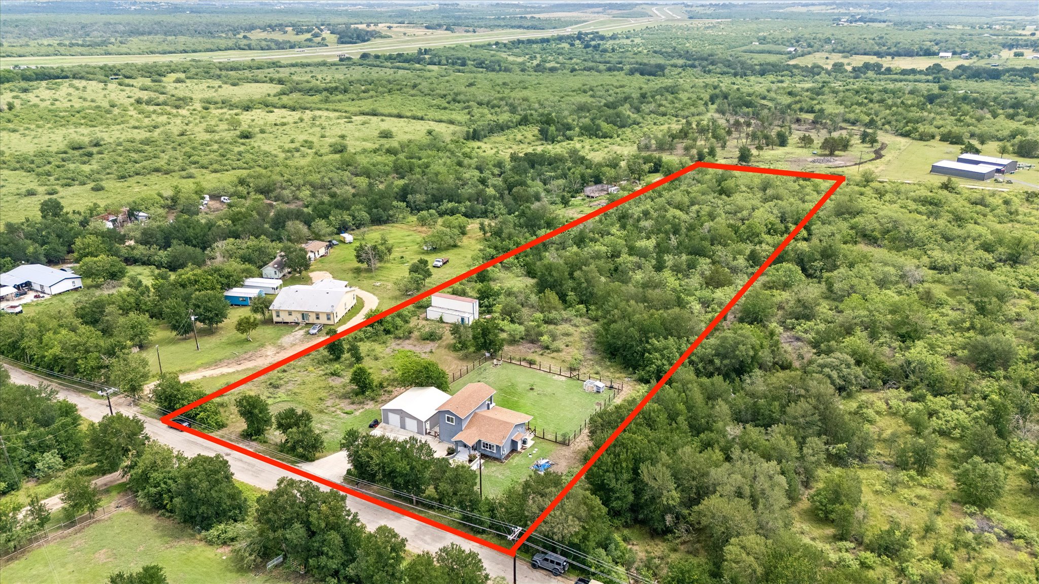 main property photo 32