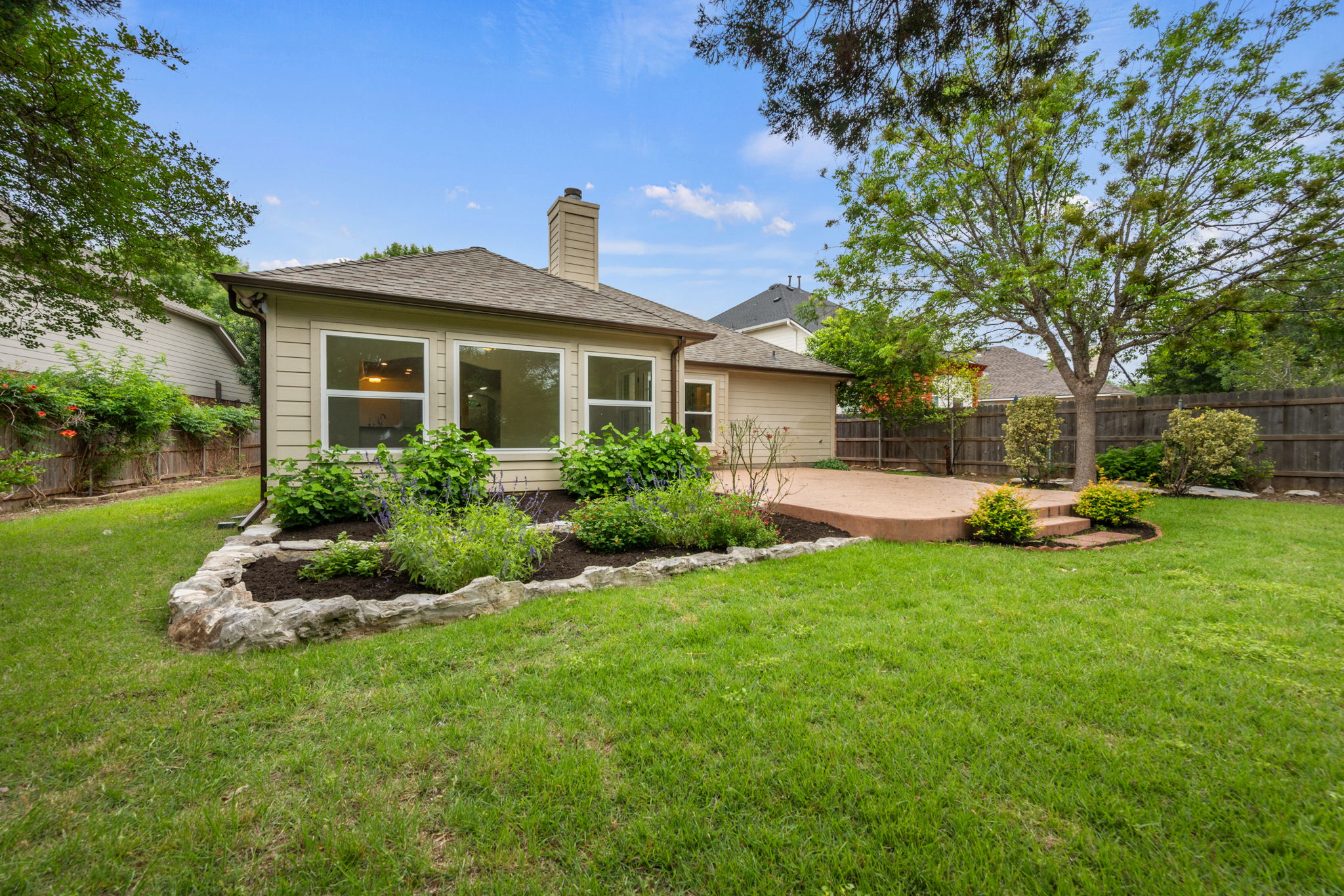 main property photo 29