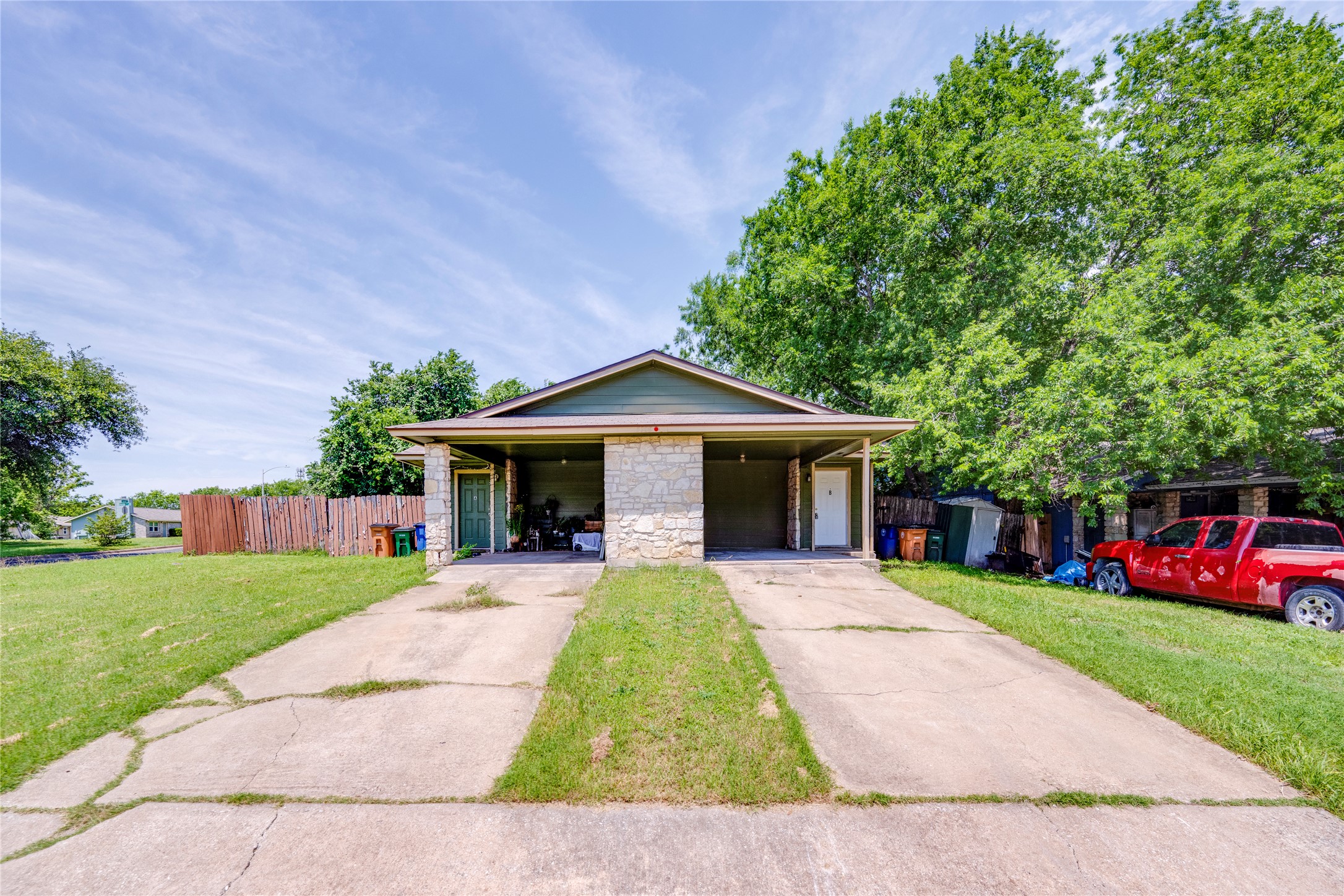 main property photo 3