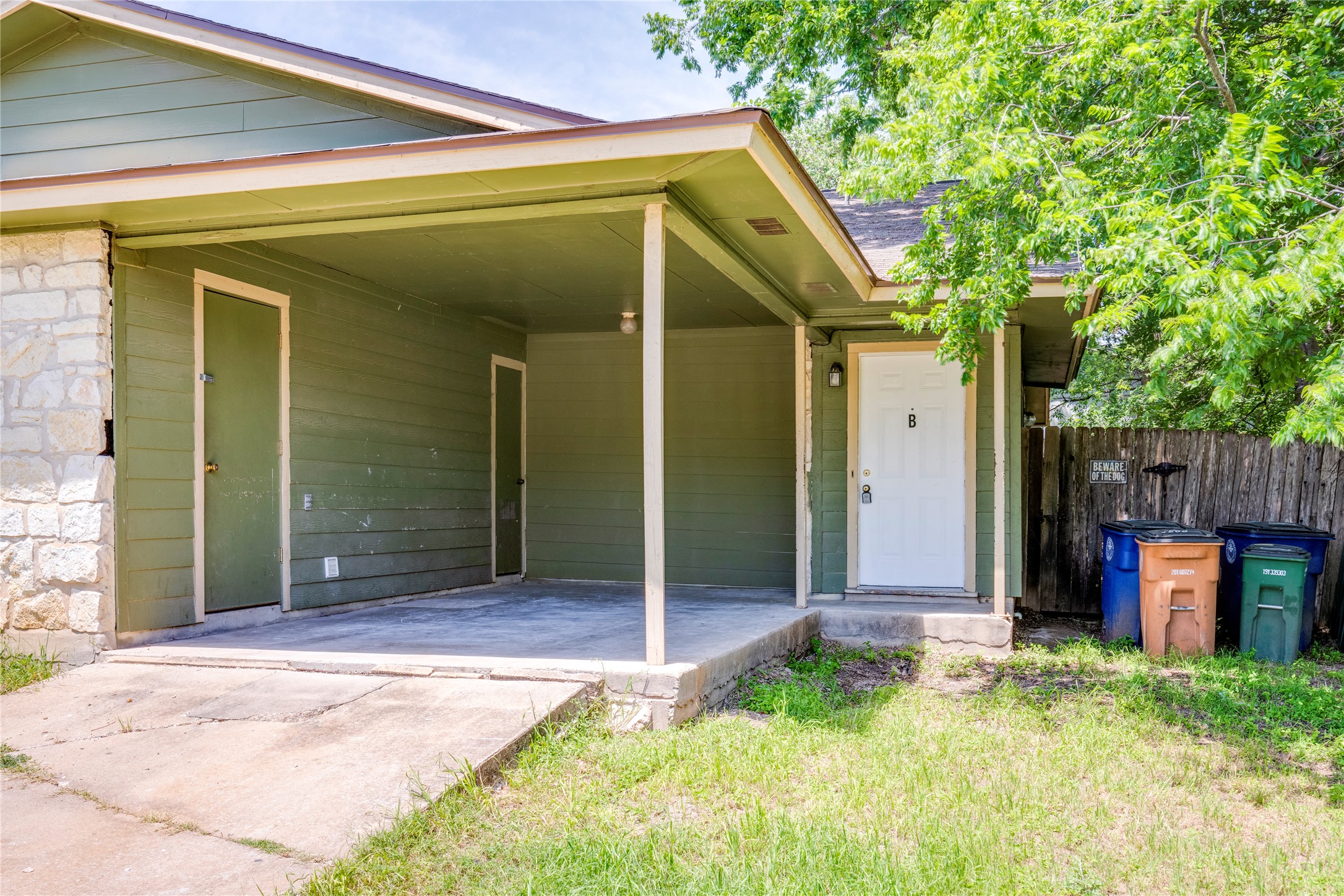 main property photo 5