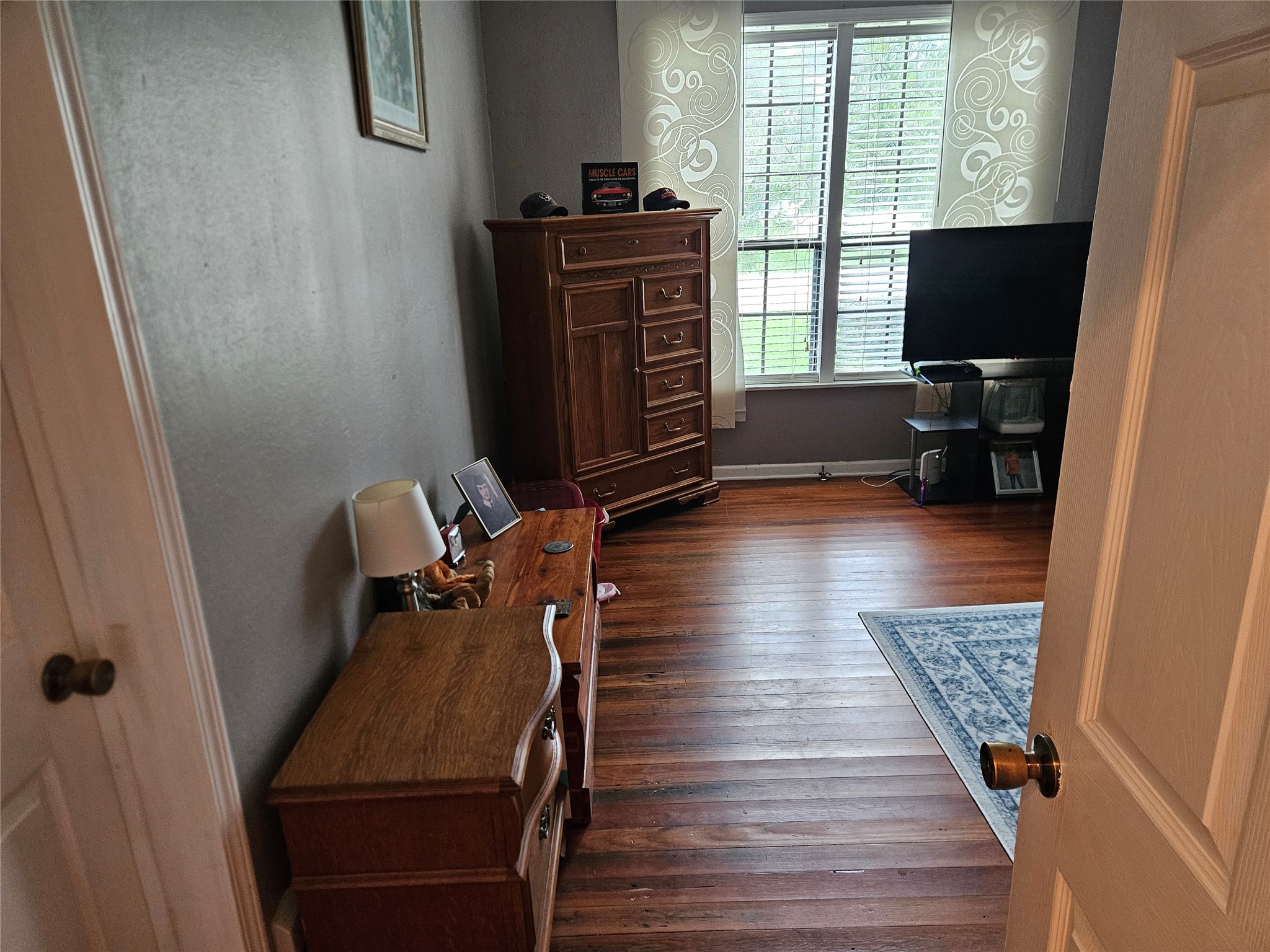 main property photo 17