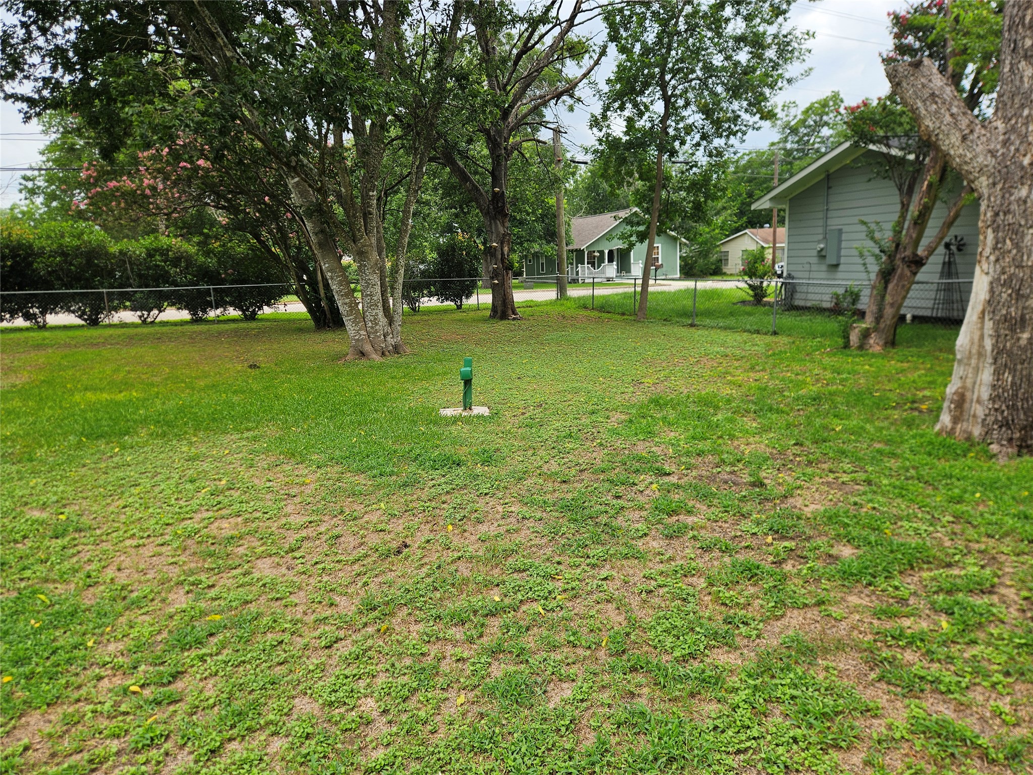 main property photo 29