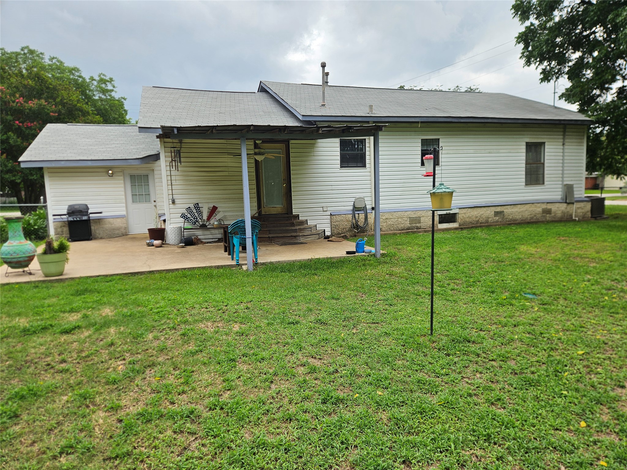 main property photo 31