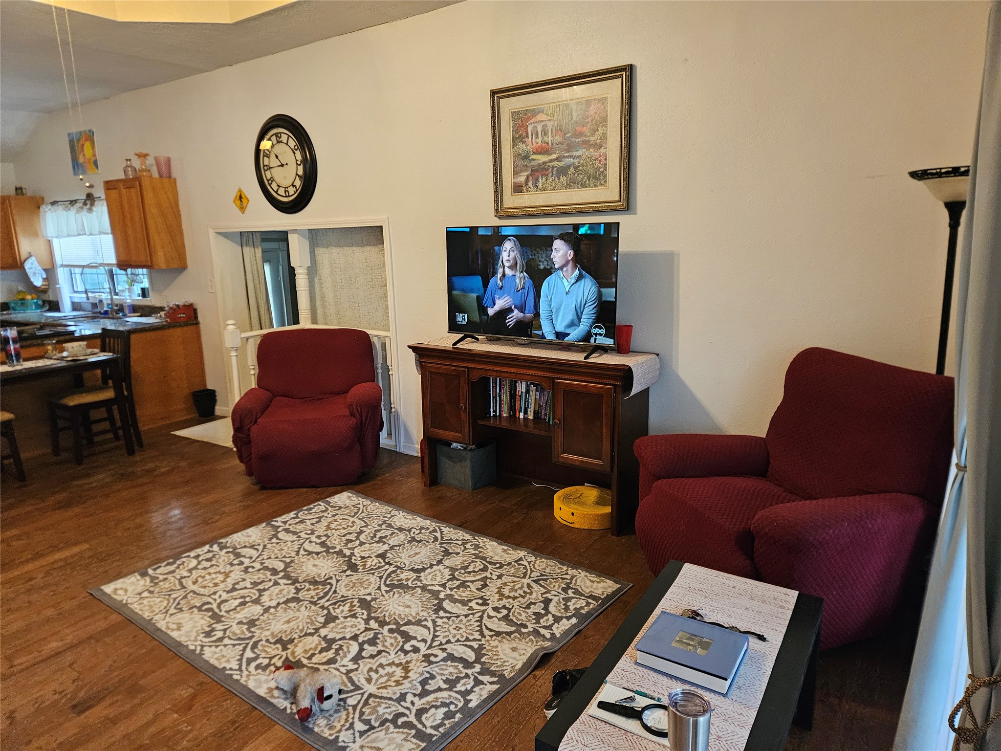 main property photo 4