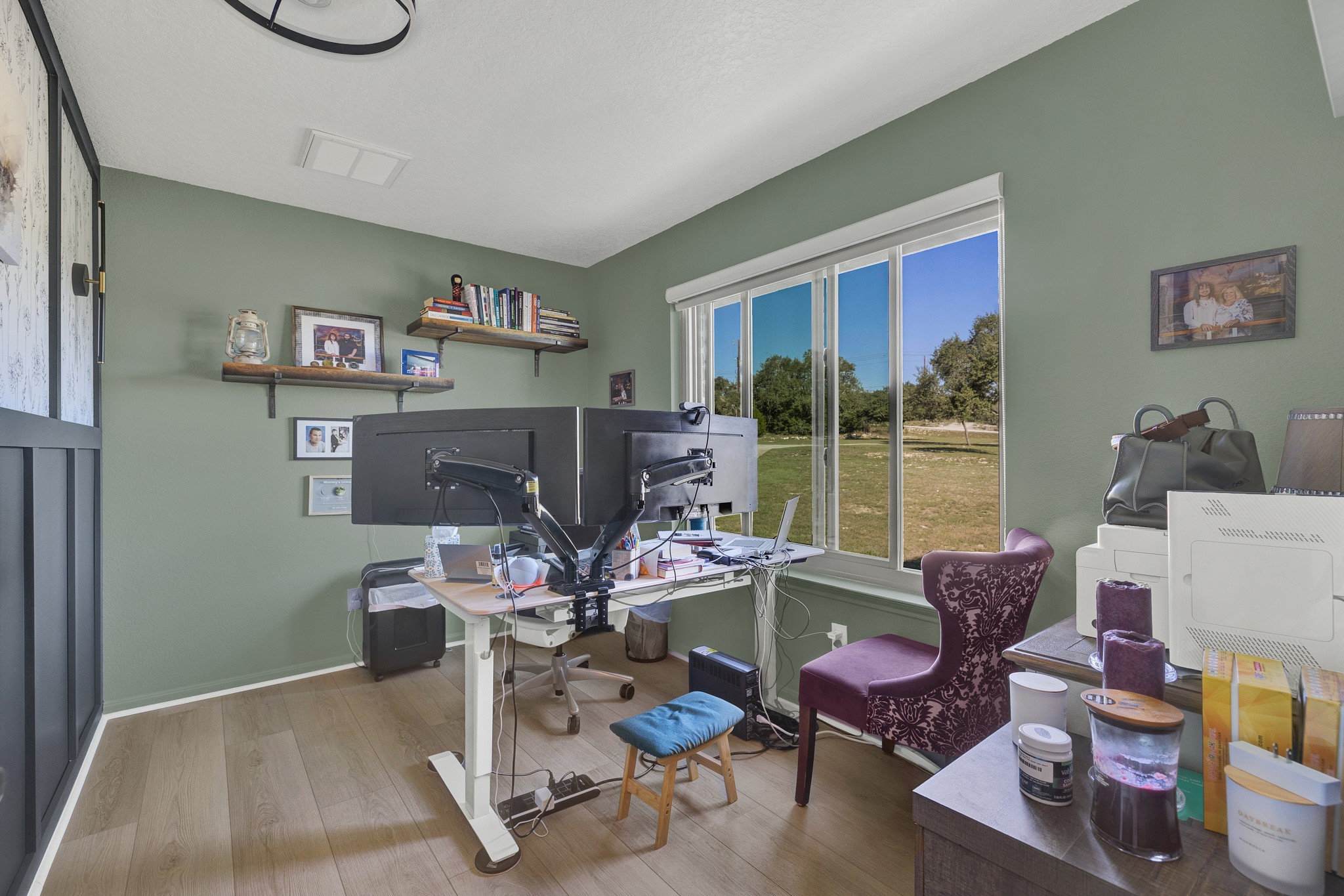 main property photo 32