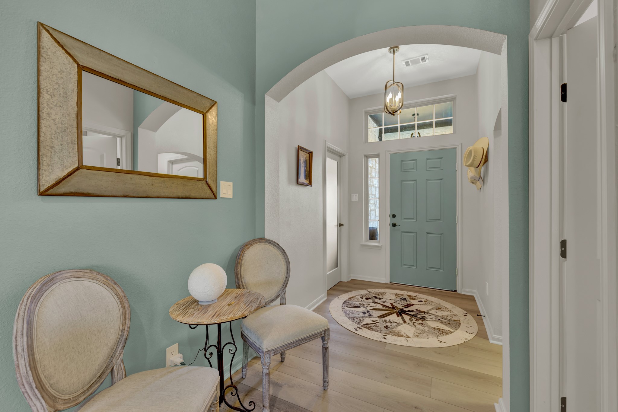 main property photo 4