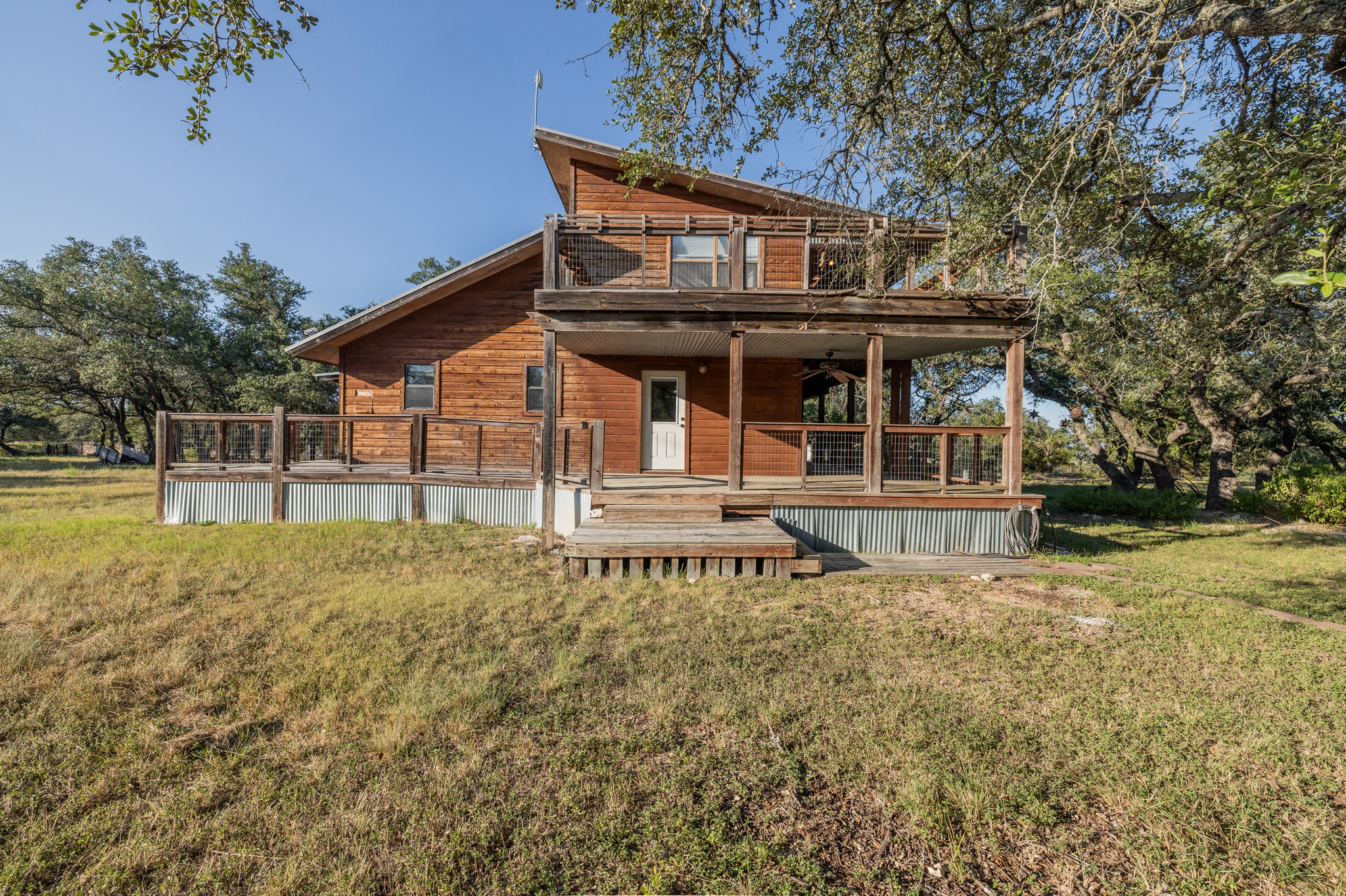 main property photo 3