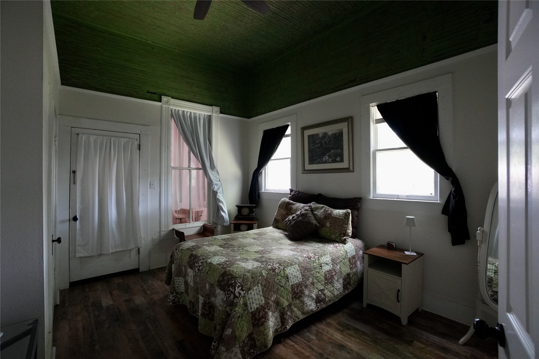 main property photo 17
