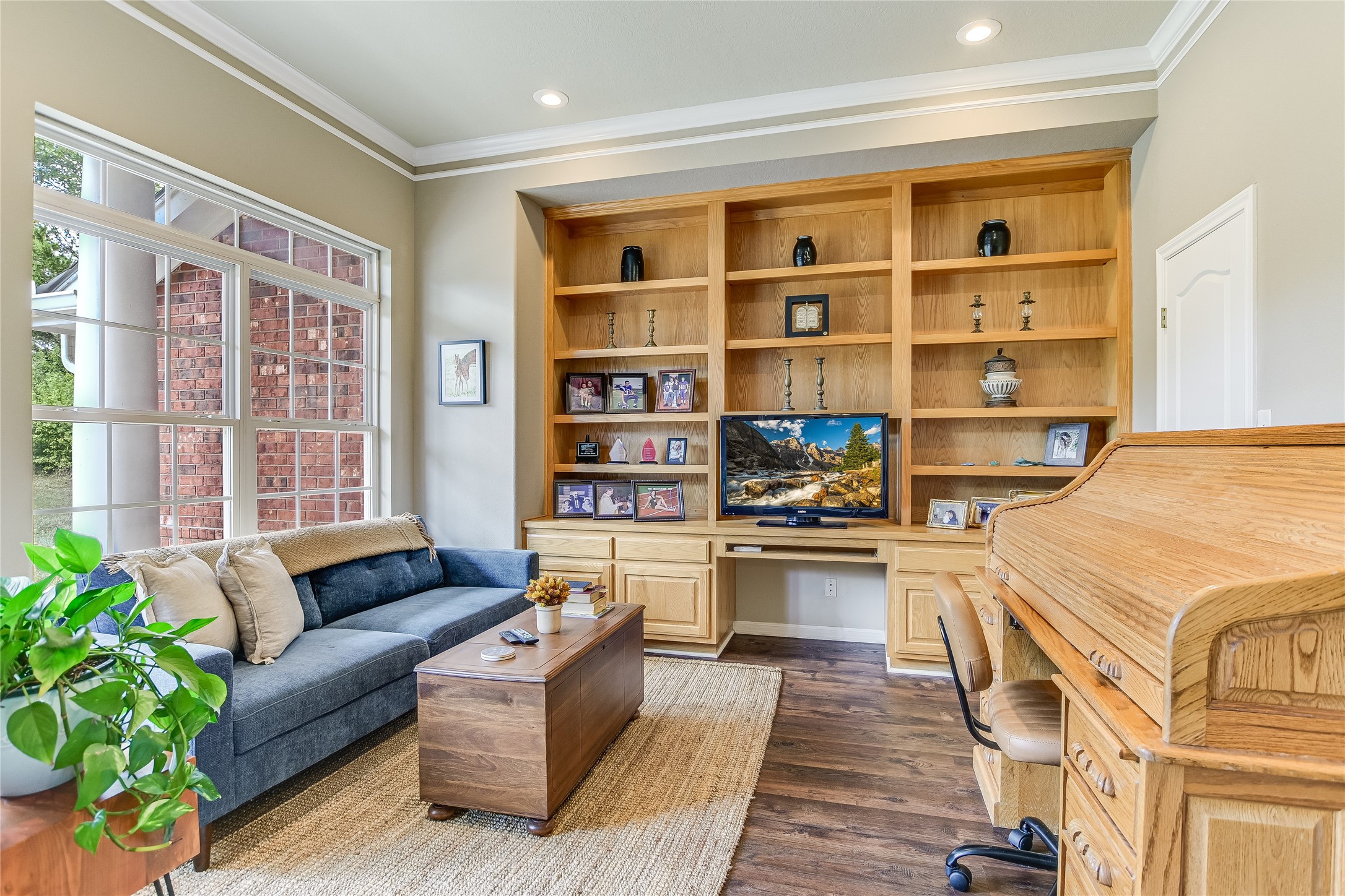 main property photo 13