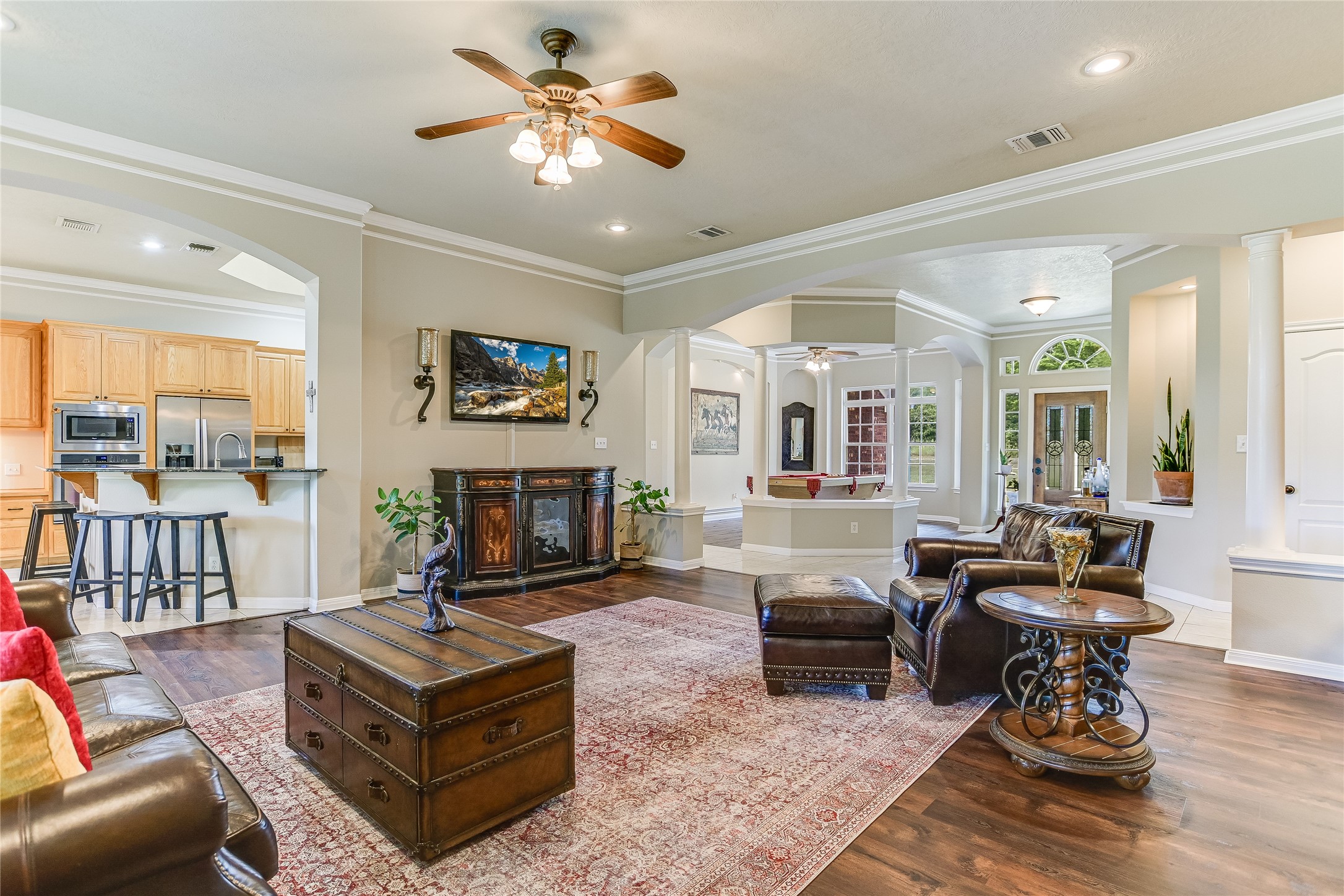 main property photo 4