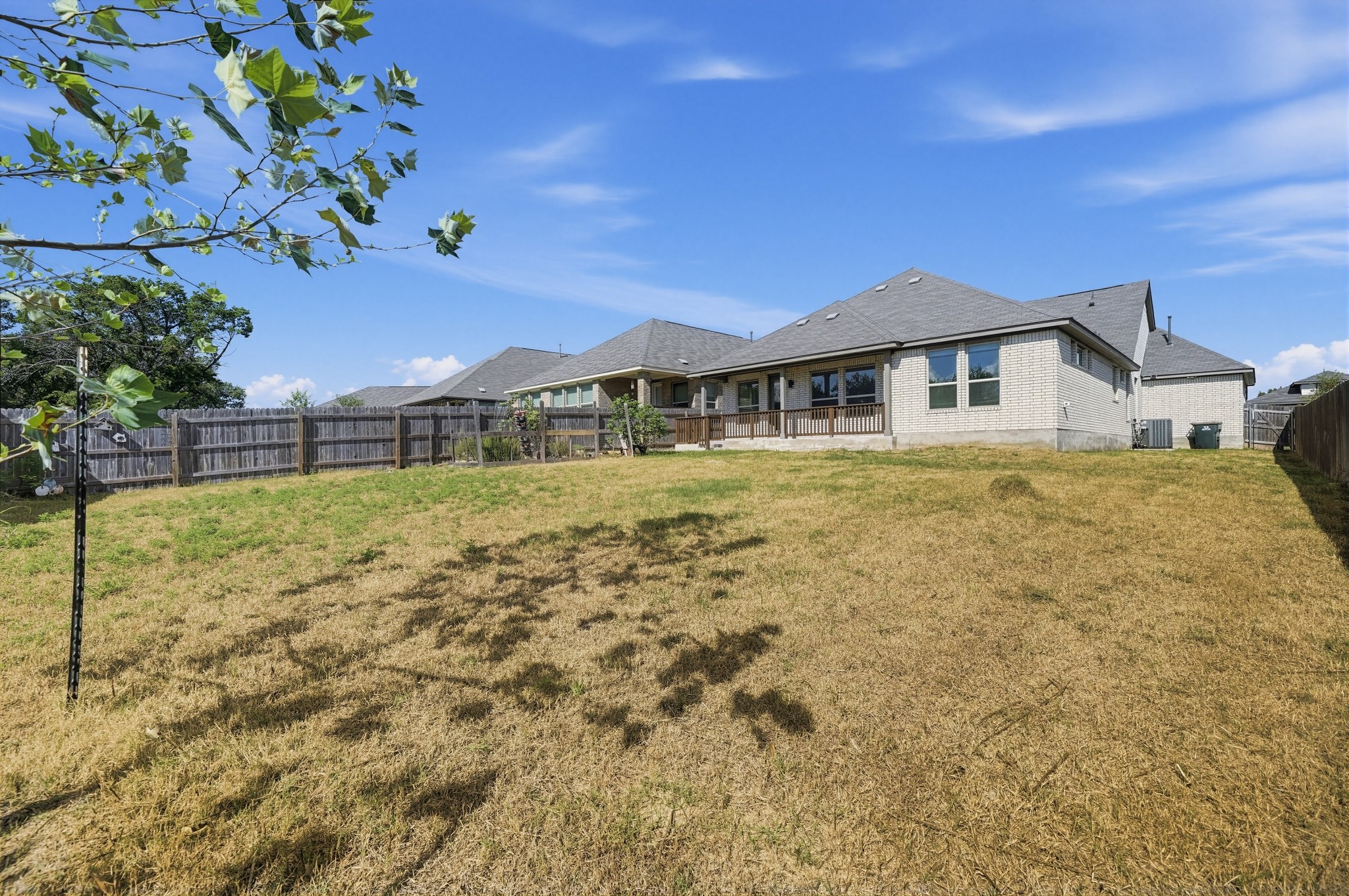 main property photo 30