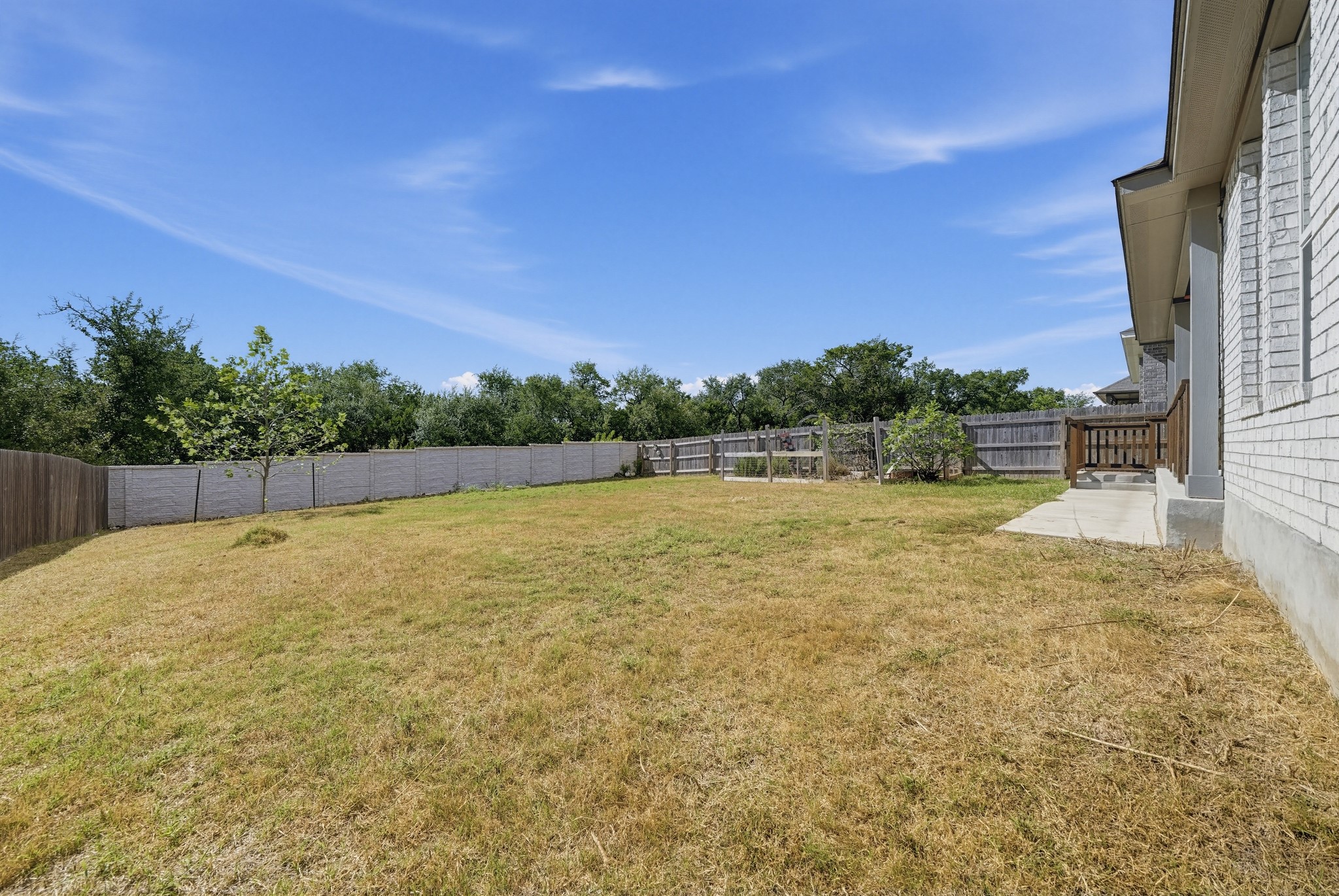 main property photo 31