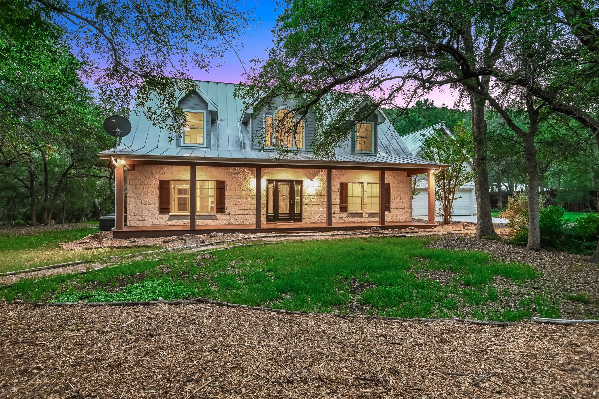 main property photo 30