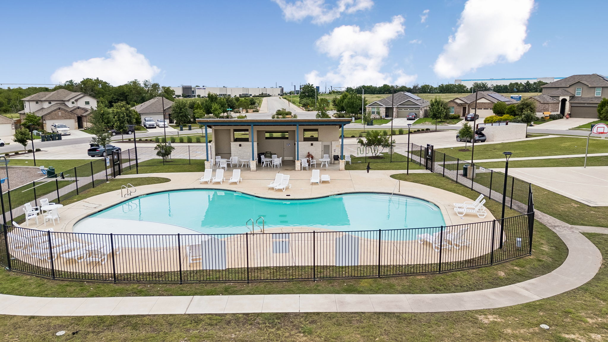 main property photo 38