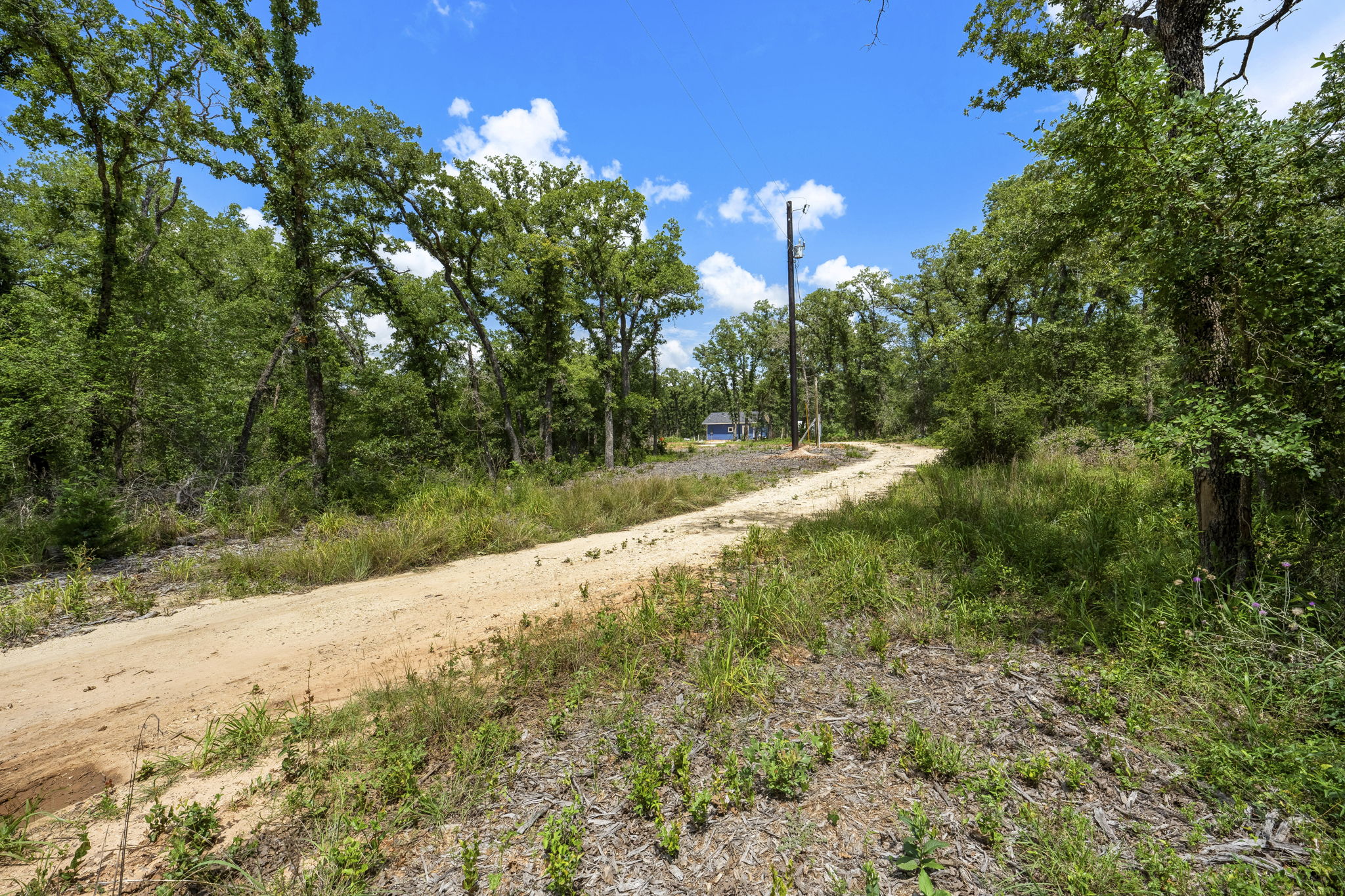 main property photo 18