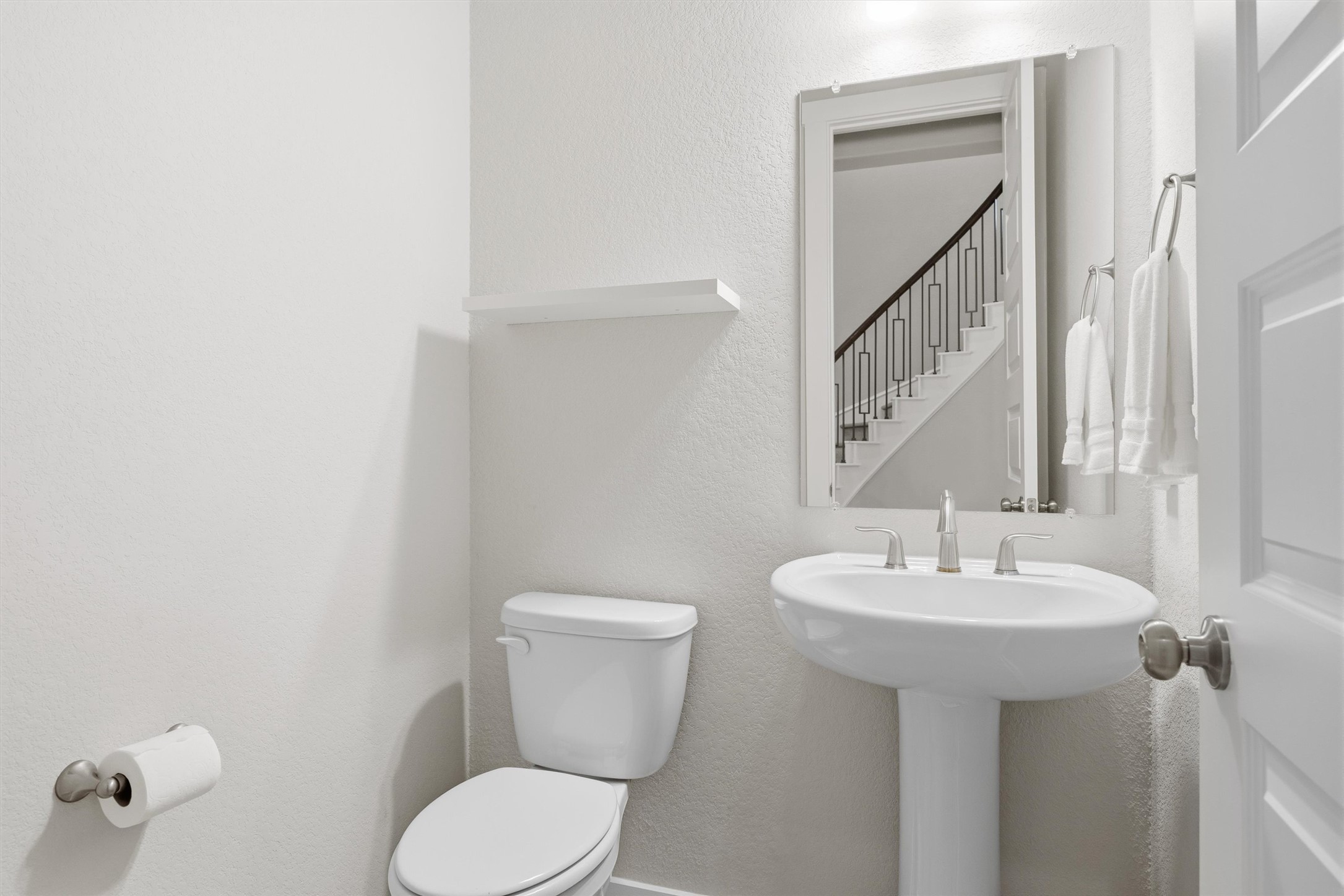 main property photo 9