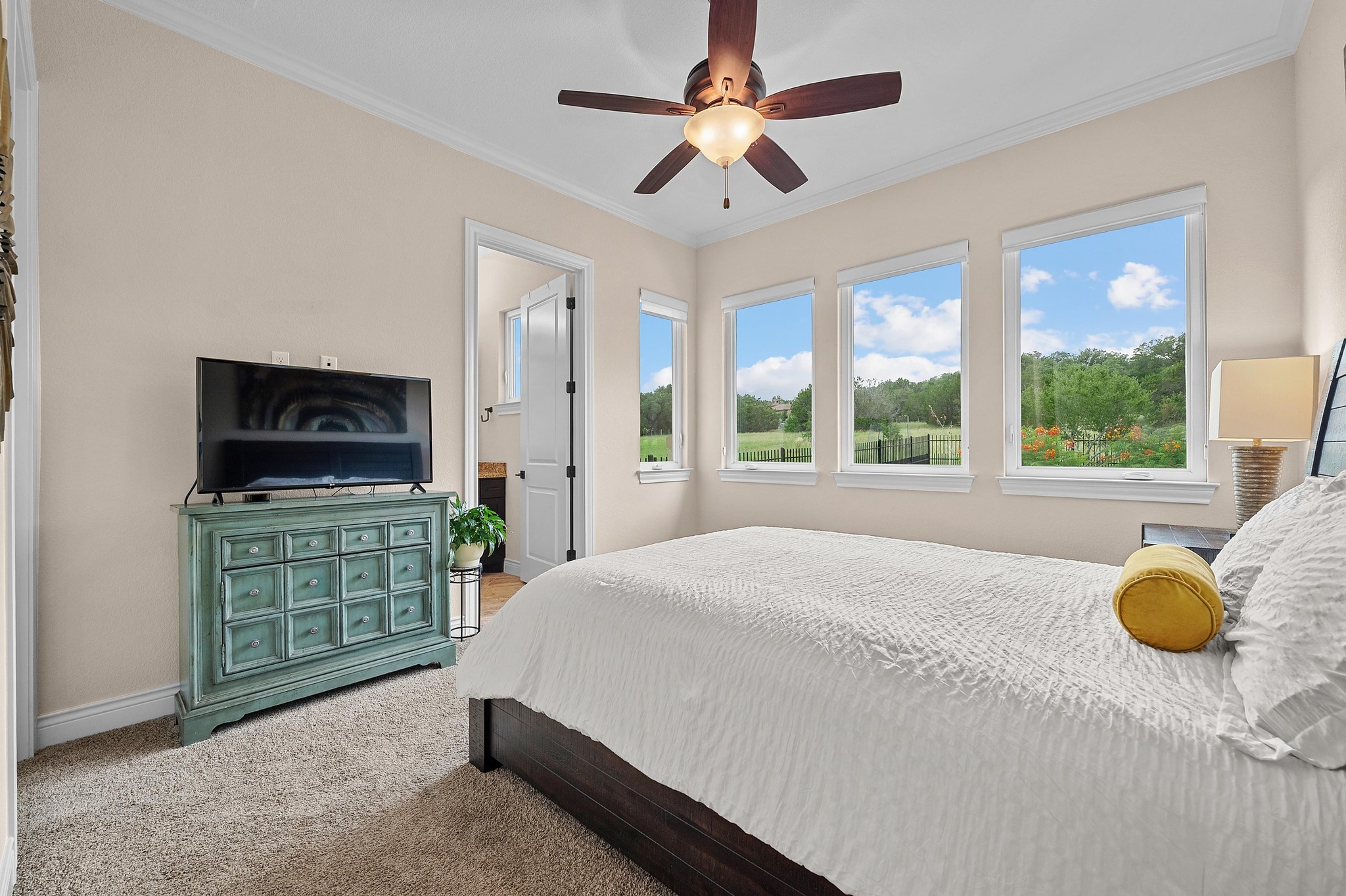 main property photo 27