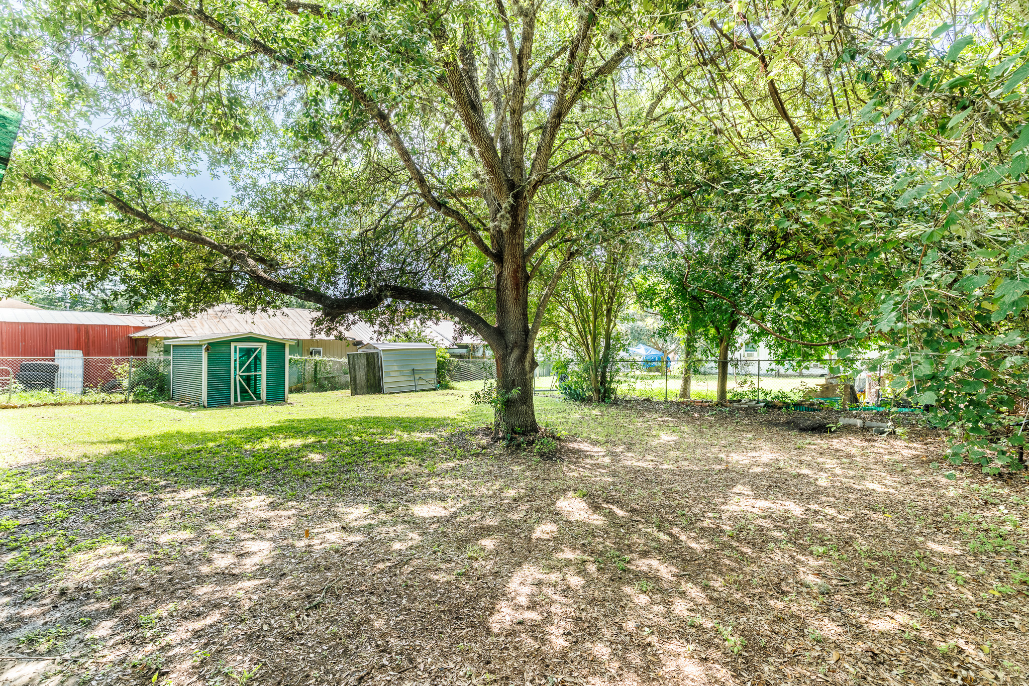 main property photo 13