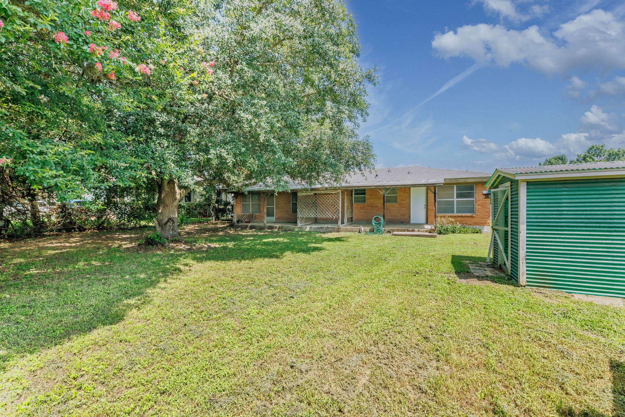 main property photo 15
