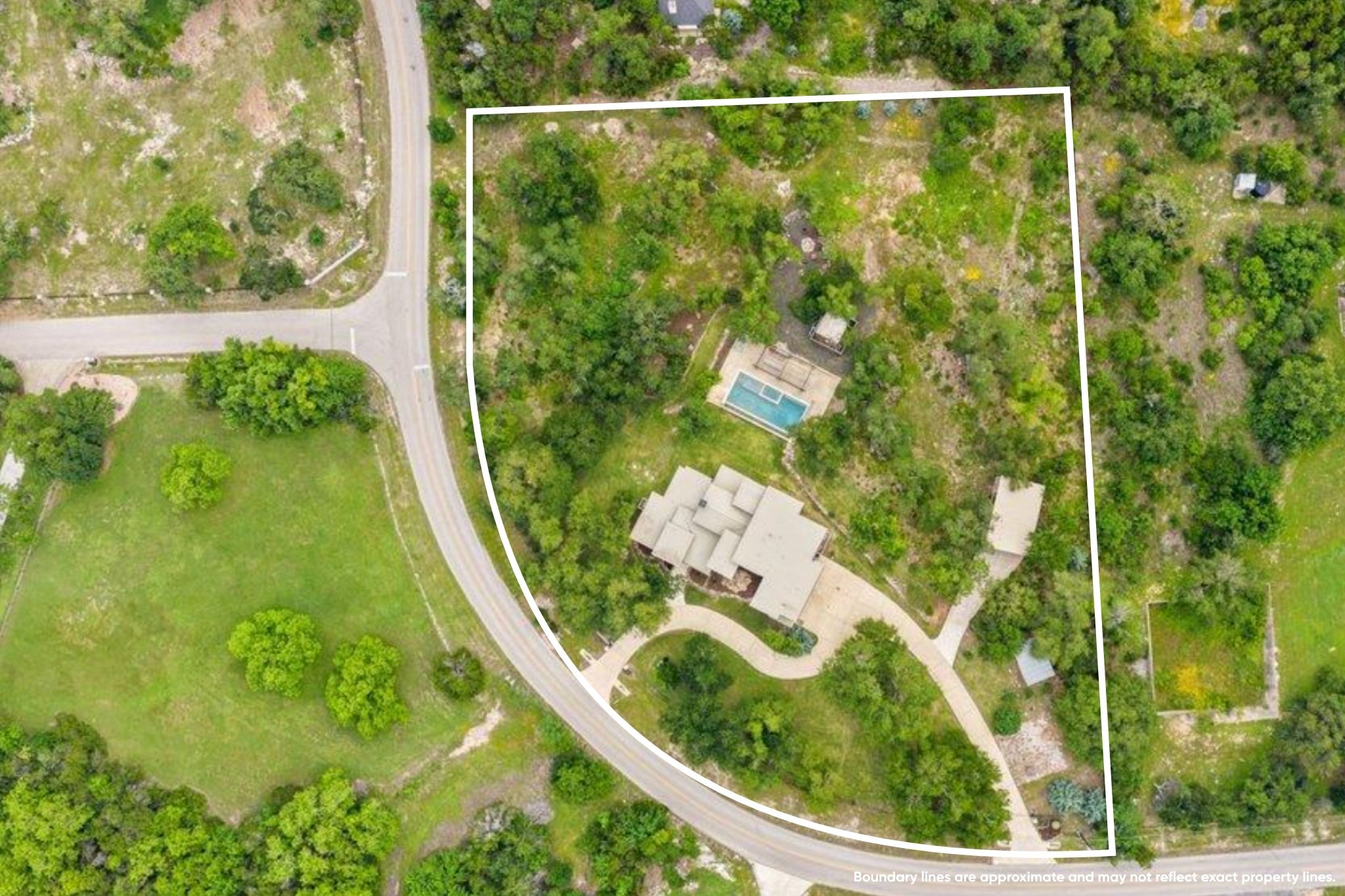 main property photo 34