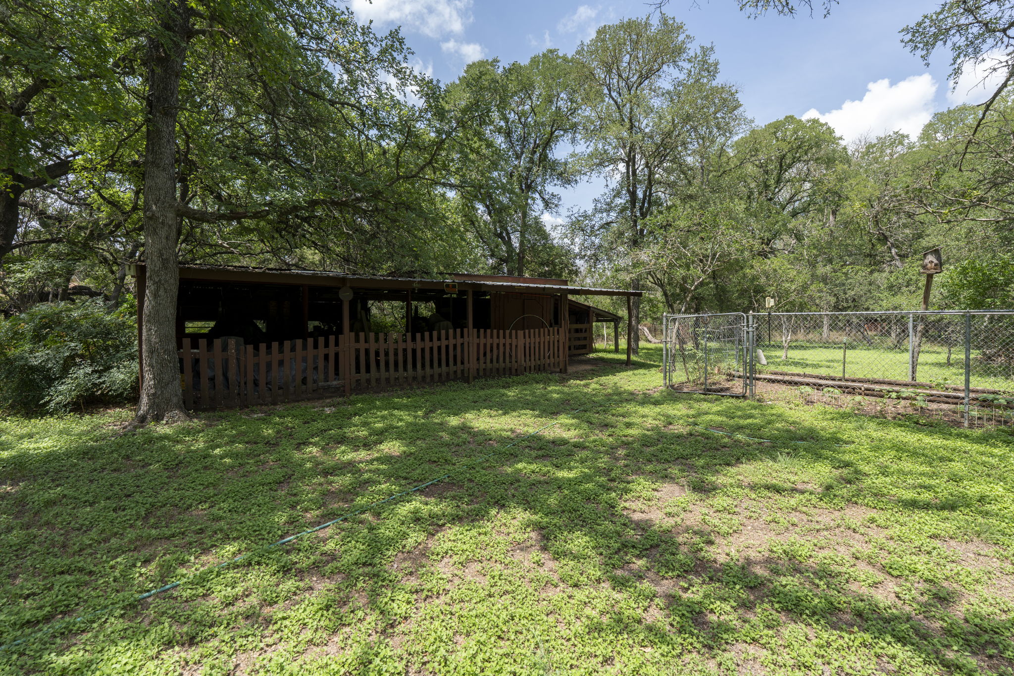 main property photo 32