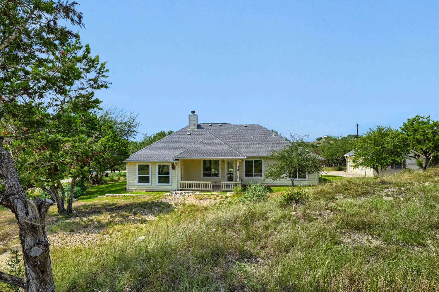 main property photo 22