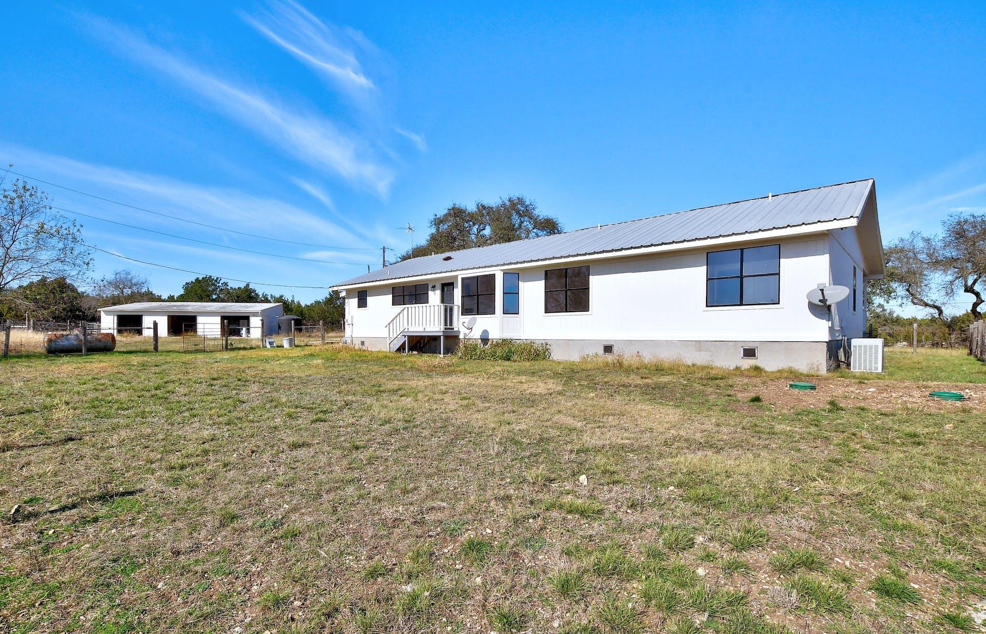 main property photo 23