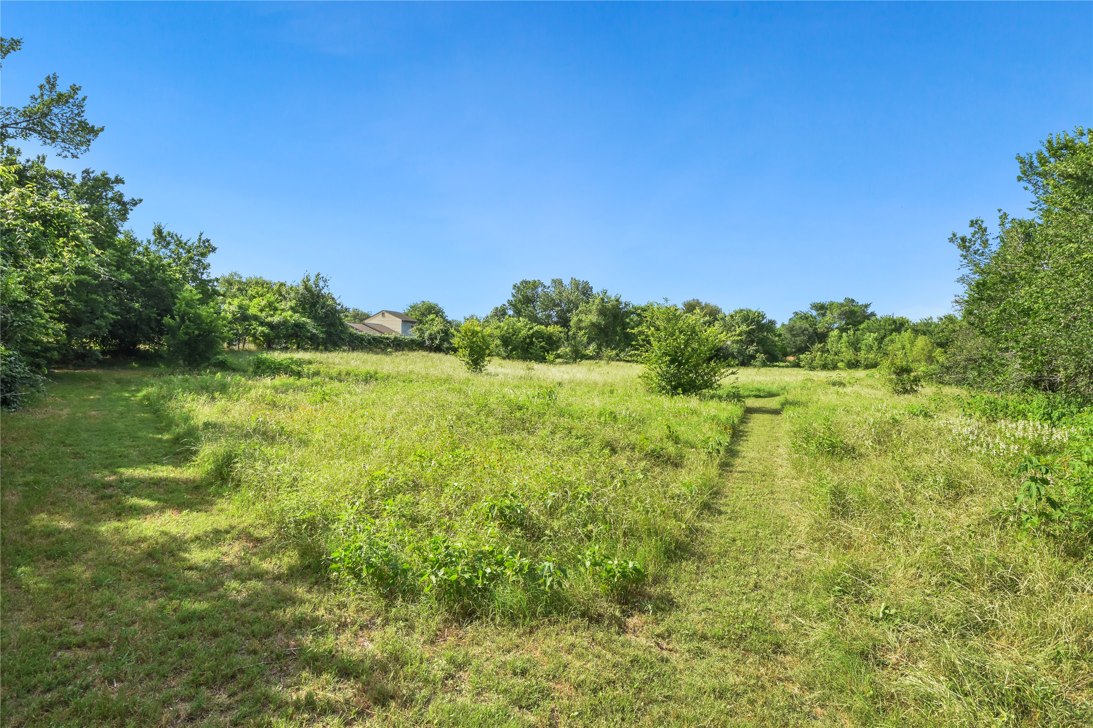 main property photo 38