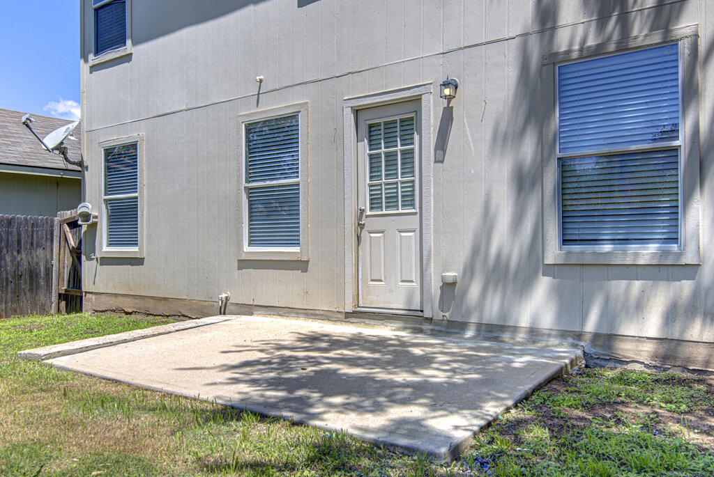 main property photo 23