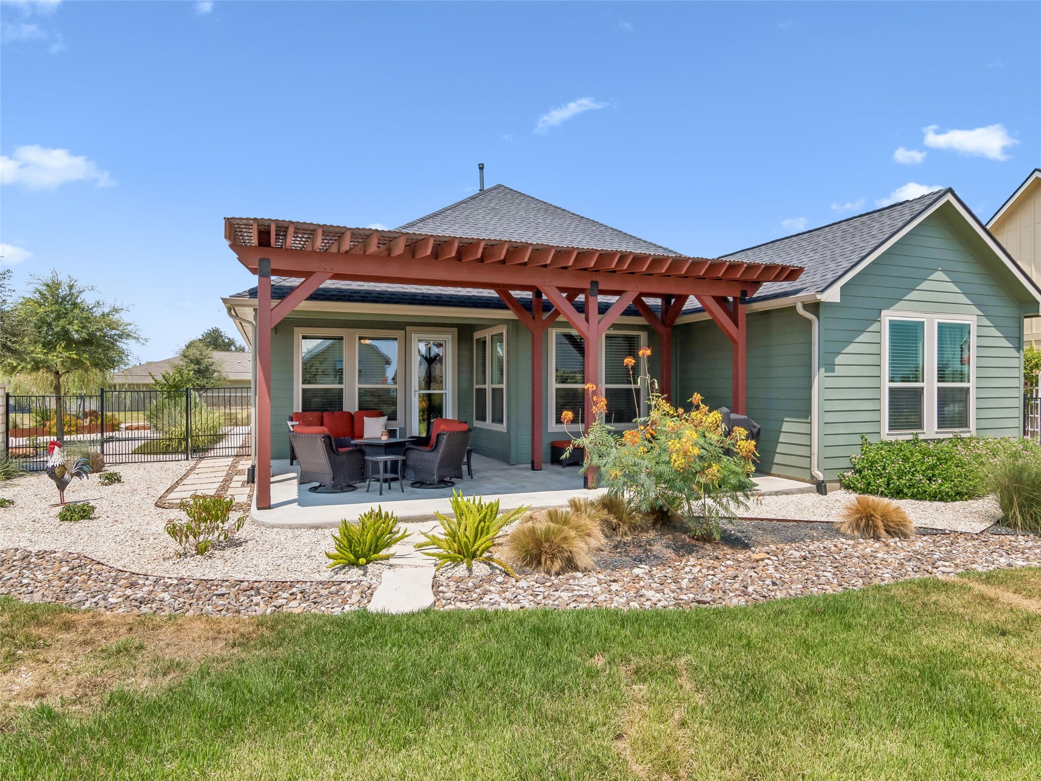 main property photo 27