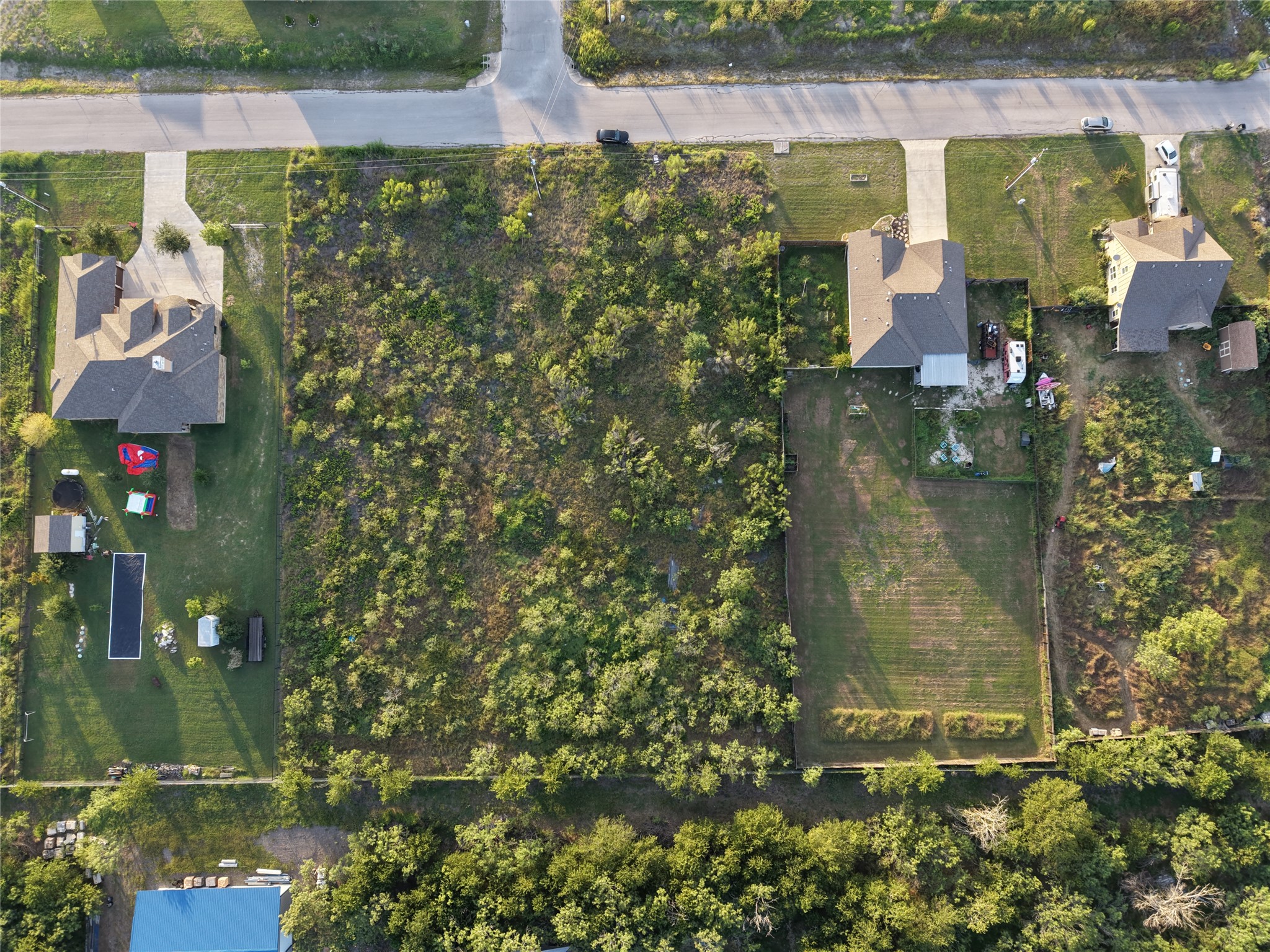 main property photo 20