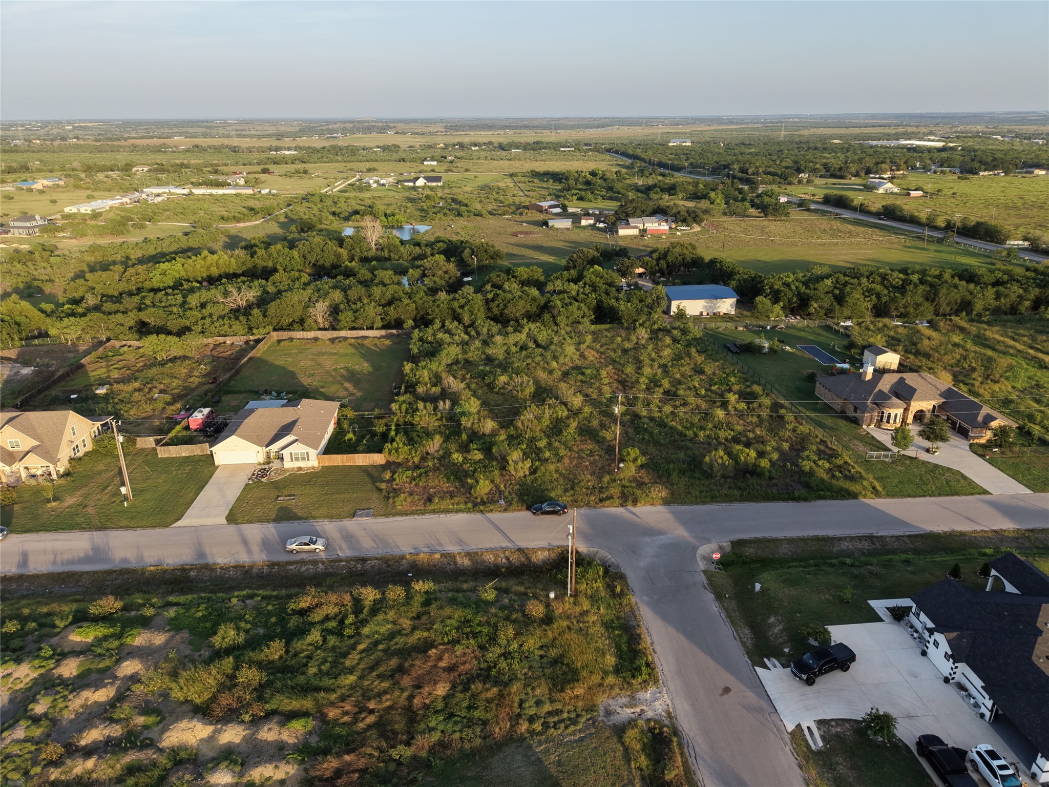 main property photo 28